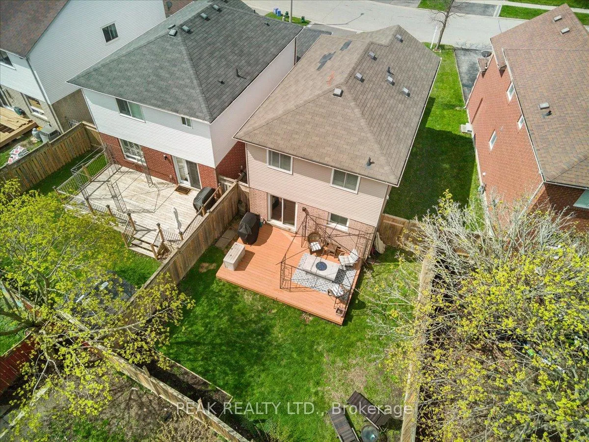 Photo 39 of 80 Fry Crescent, Clarington, Bowmanville — HOMEH