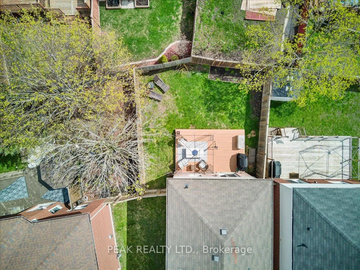 Photo 44 of 80 Fry Crescent, Clarington, Bowmanville — HOMEH