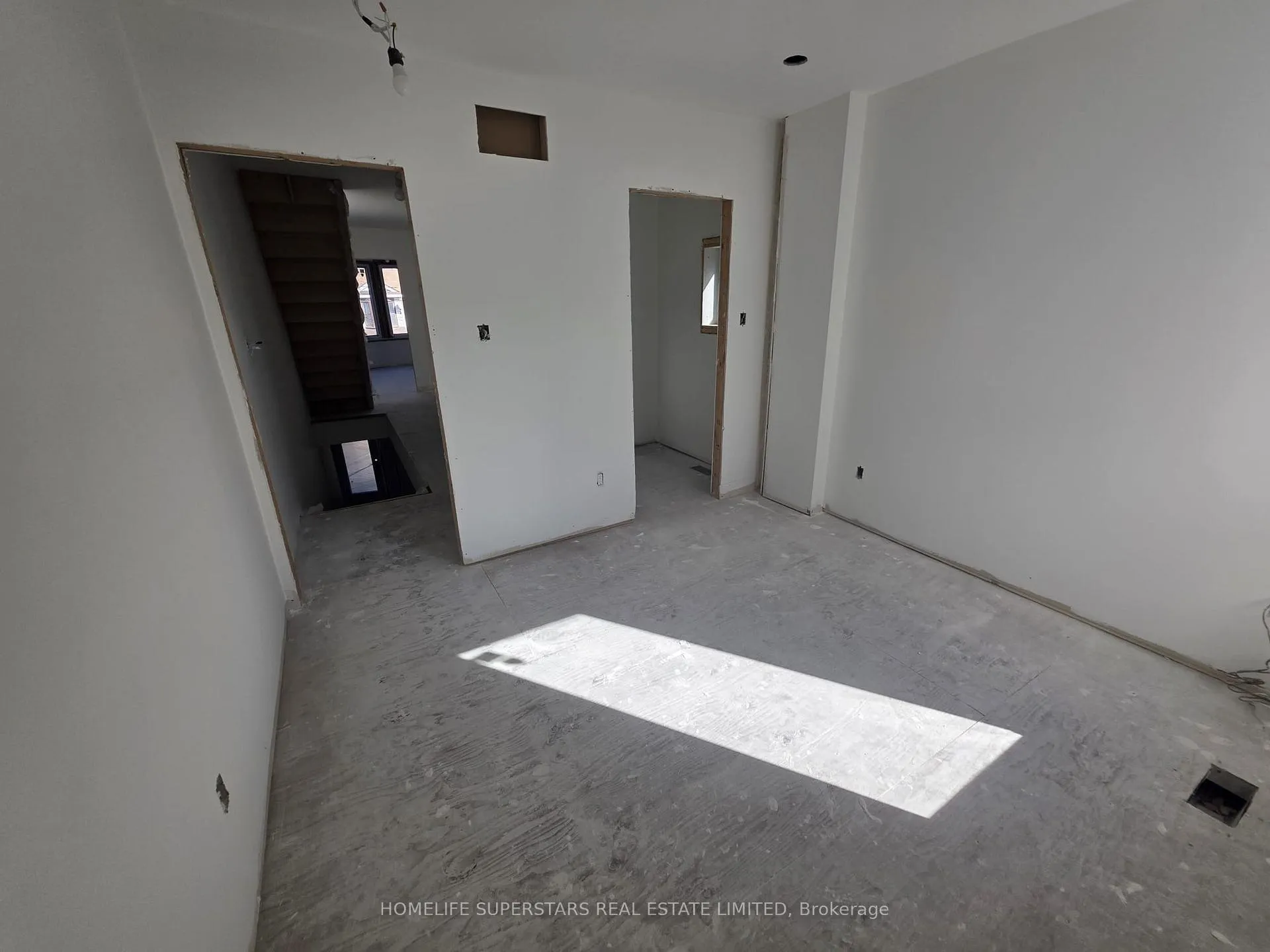 Photo 4 of 182 A Jones Avenue, Toronto, South Riverdale — HOMEH