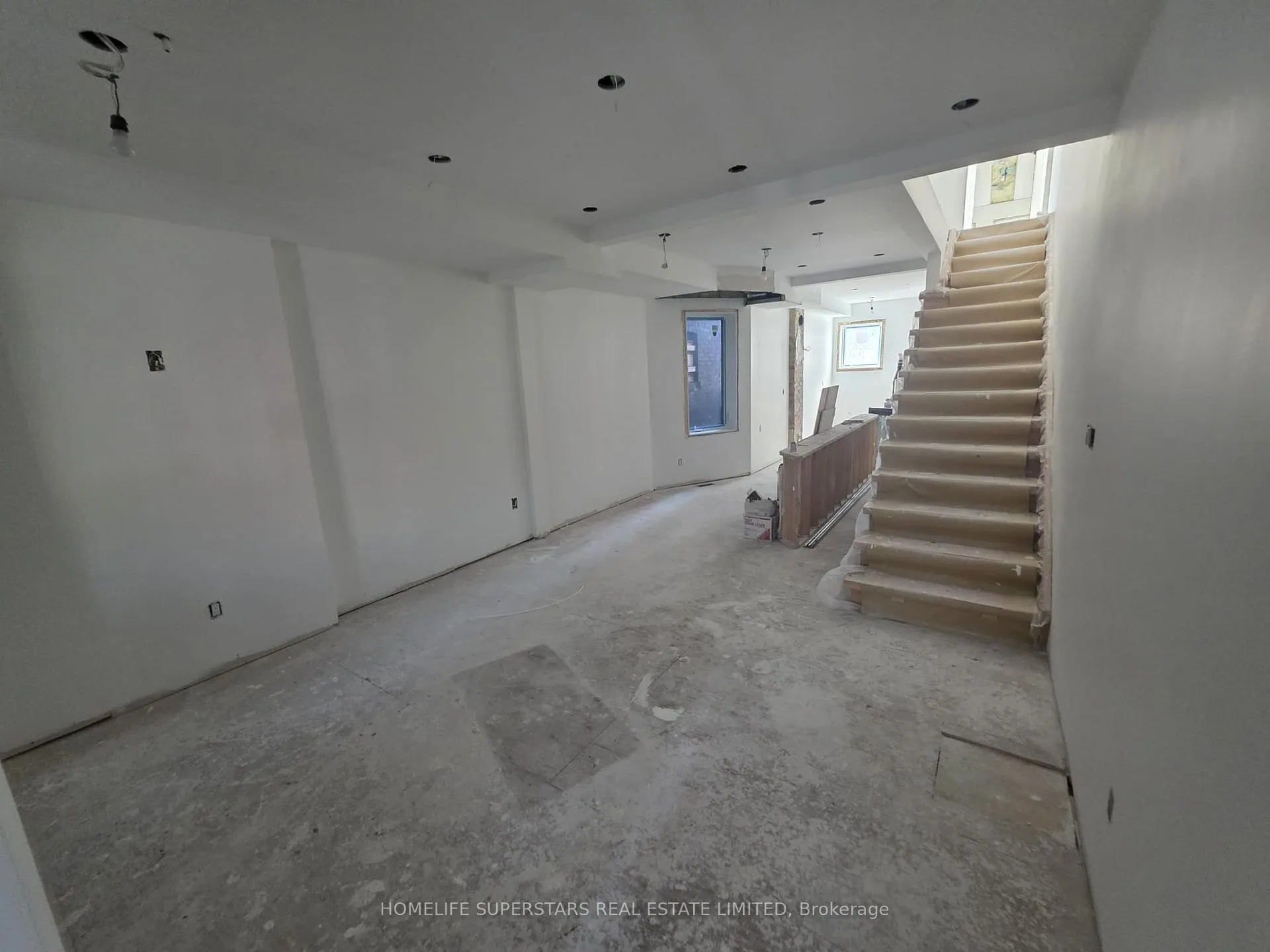 Photo 9 of 182 A Jones Avenue, Toronto, South Riverdale — HOMEH