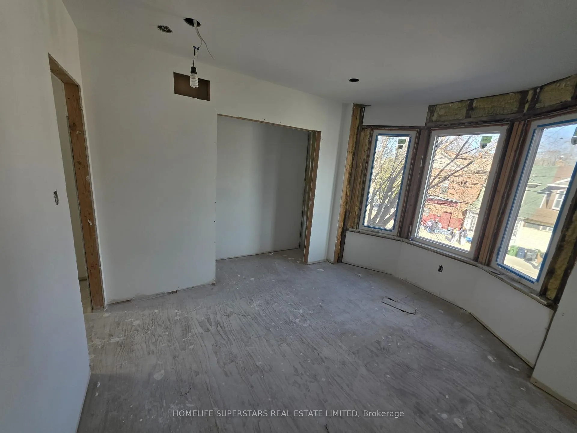 Photo 10 of 182 A Jones Avenue, Toronto, South Riverdale — HOMEH