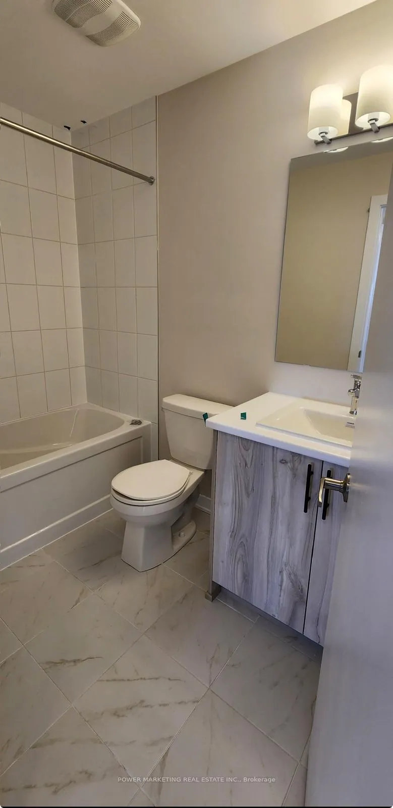 Photo 3 of 139 Beebalm Street, Ottawa, Barrhaven - Half Moon Bay — HOMEH