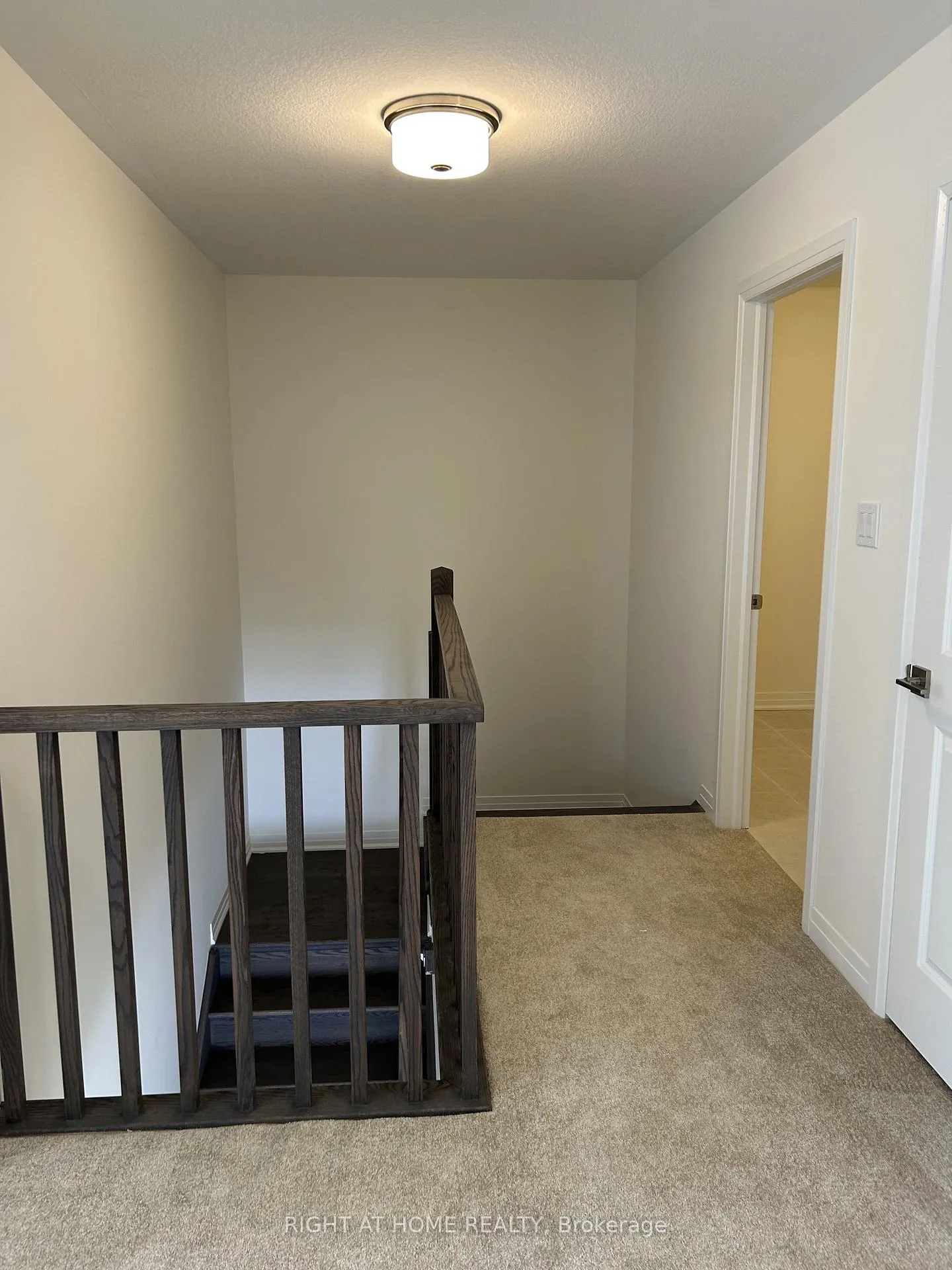 Photo 18 of 13 Norman Markle Street N, Brant, Paris — HOMEH
