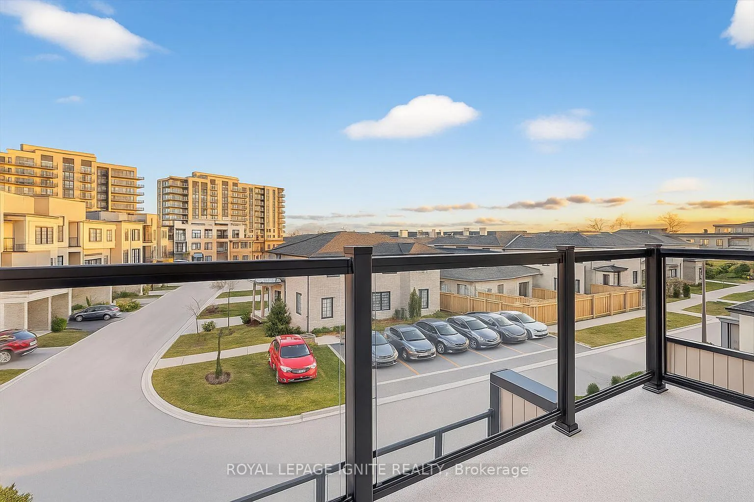 Photo 15 of 37 Prince William Boulevard, Clarington, Bowmanville — HOMEH