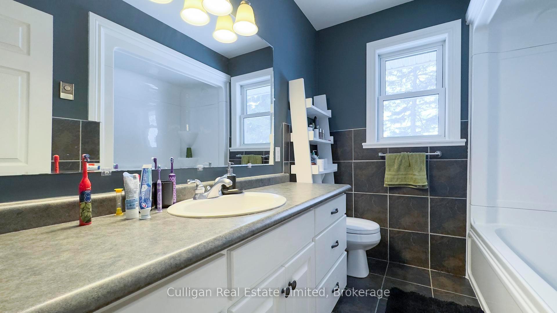 Photo 18 of 74132 Kippen Road, Huron East, Tuckersmith — HOMEH