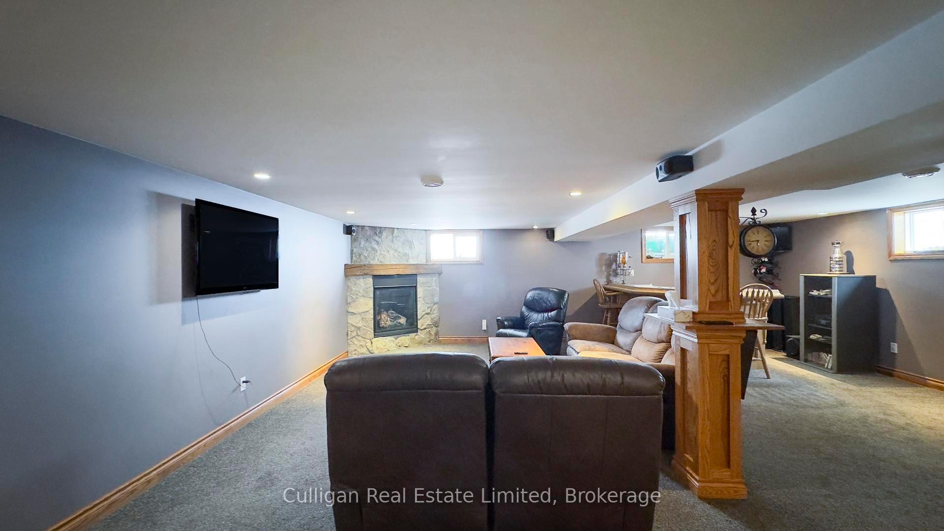 Photo 24 of 74132 Kippen Road, Huron East, Tuckersmith — HOMEH