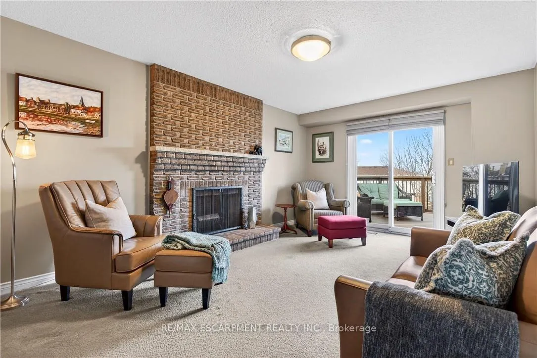 Photo 17 of 2378 Arnold Crescent, Burlington, Brant Hills — HOMEH