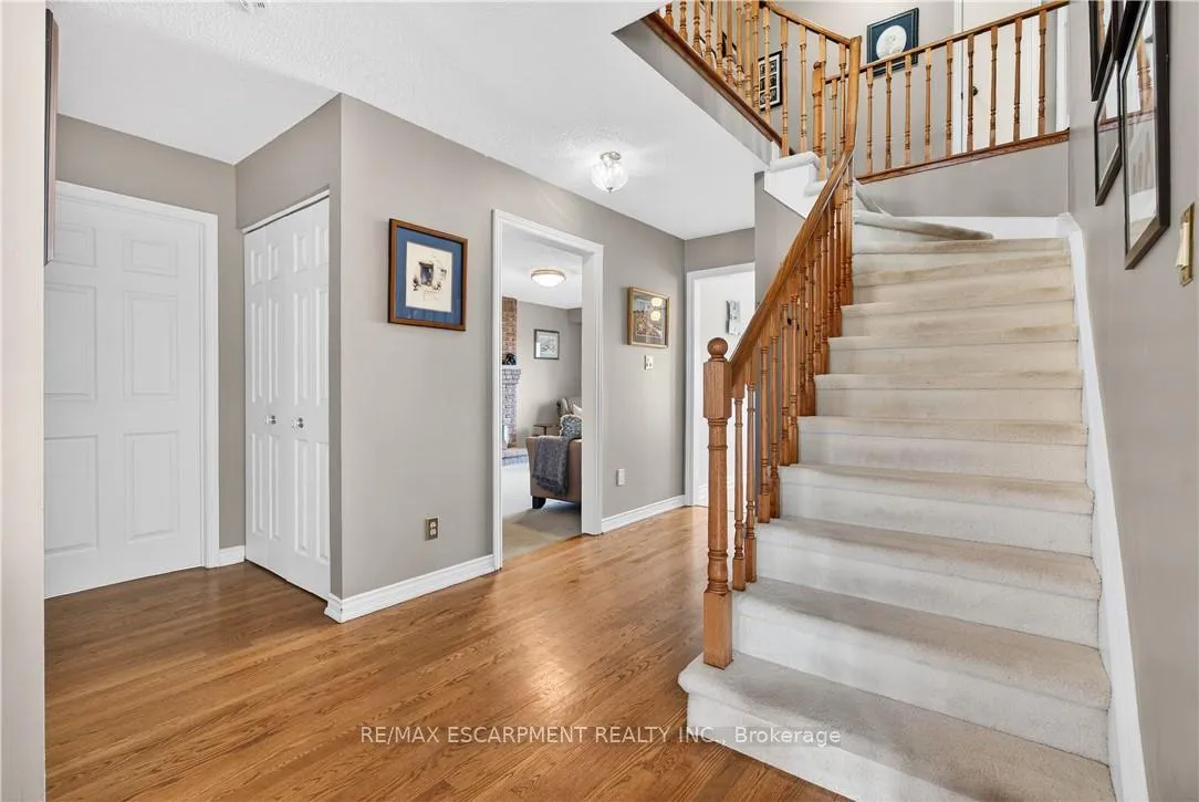 Photo 22 of 2378 Arnold Crescent, Burlington, Brant Hills — HOMEH
