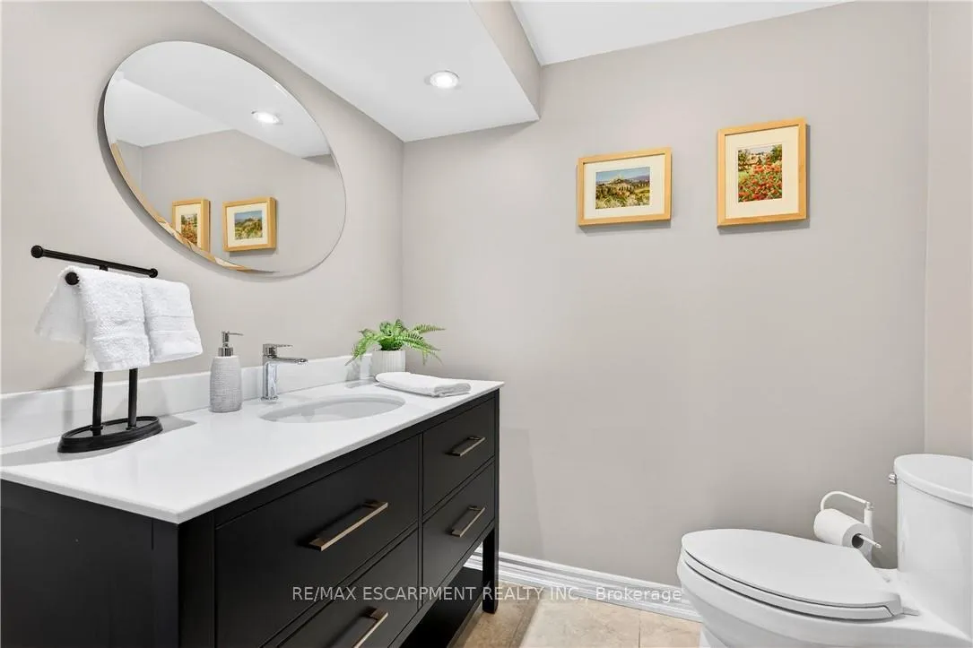 Photo 37 of 2378 Arnold Crescent, Burlington, Brant Hills — HOMEH