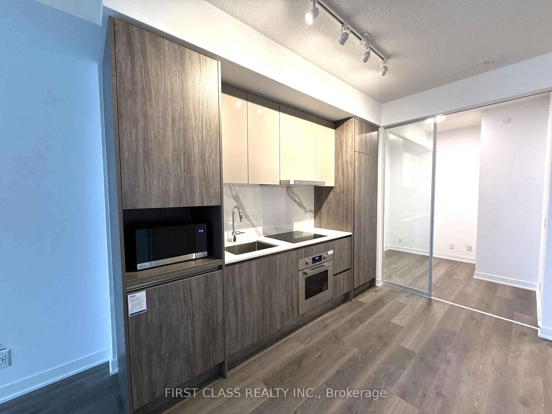 Photo 5 of Unit 2809, 180 Front Street E, Toronto, Moss Park — HOMEH