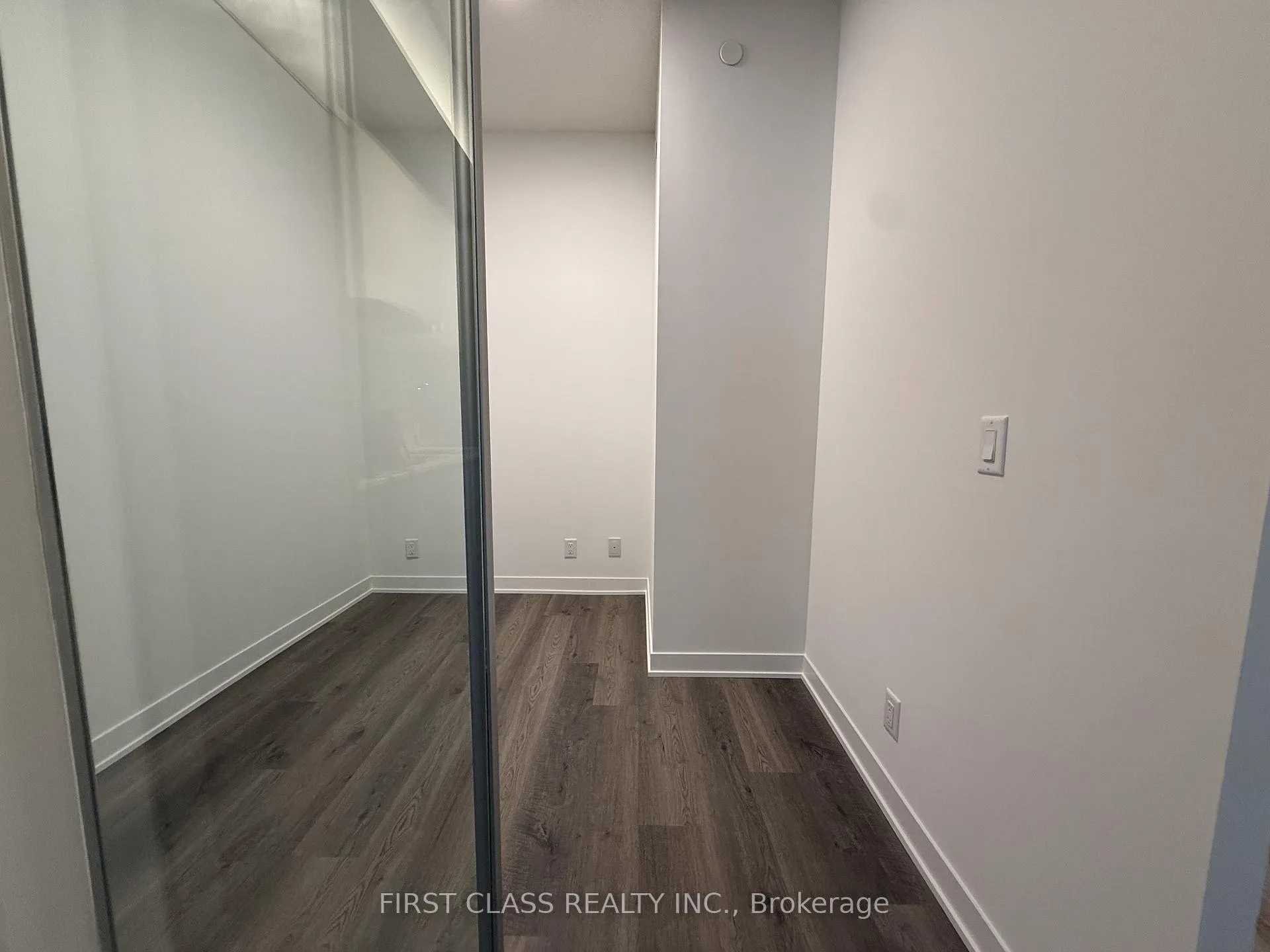 Photo 6 of Unit 2809, 180 Front Street E, Toronto, Moss Park — HOMEH