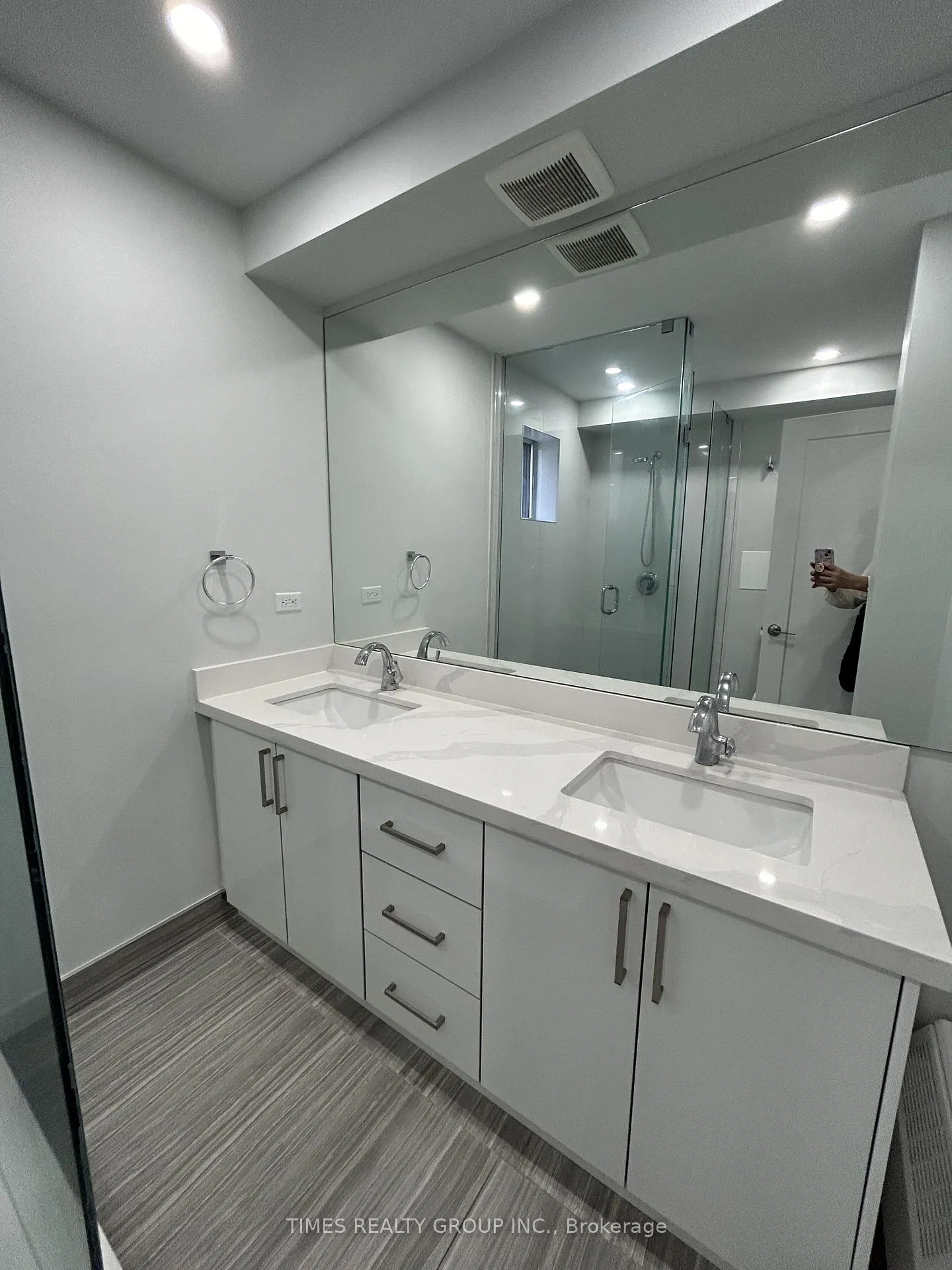 Photo 9 of Unit 207, 15 Walmer Road, Toronto, The Annex — HOMEH