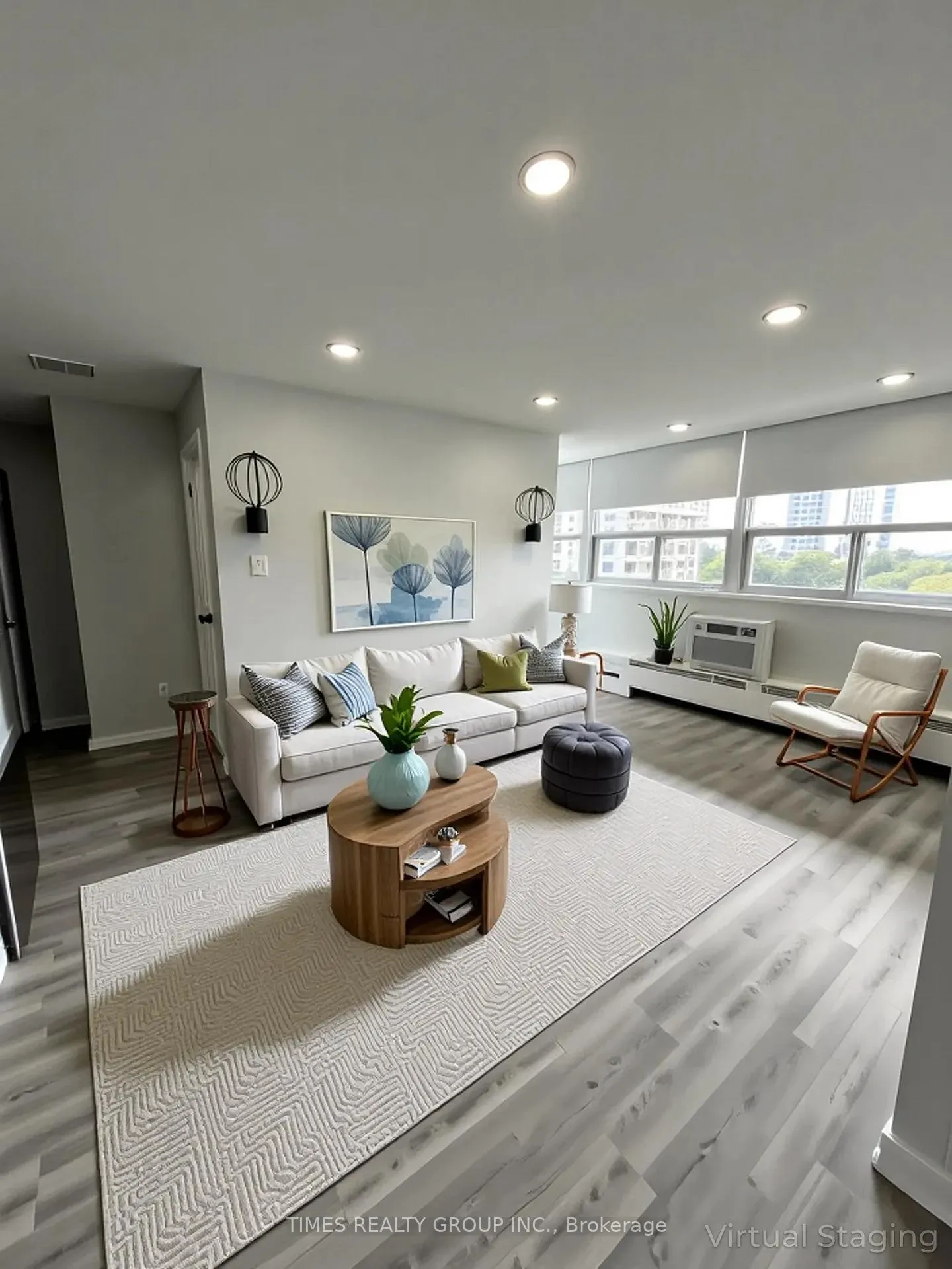 Photo 3 of Unit 502, 15 Walmer Road, Toronto, The Annex — HOMEH