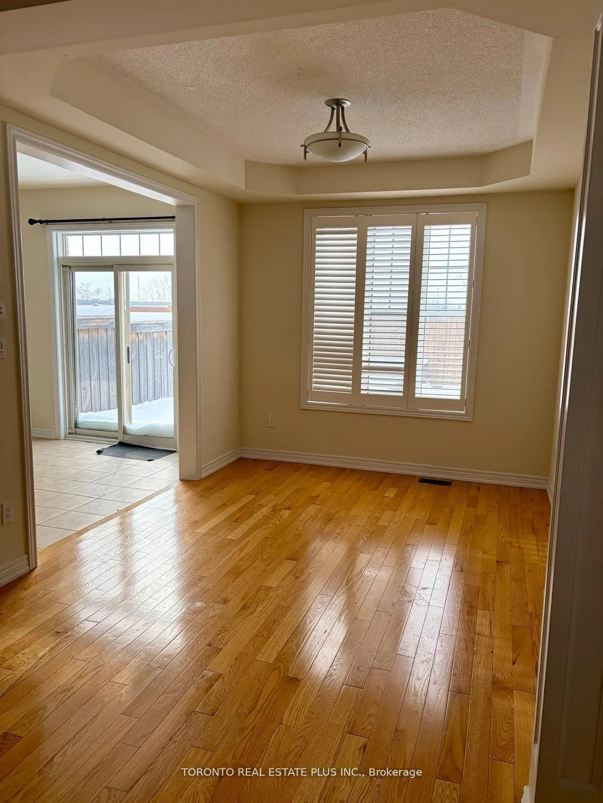 Photo 5 of 55 Staglin Court, Markham, Cathedraltown — HOMEH