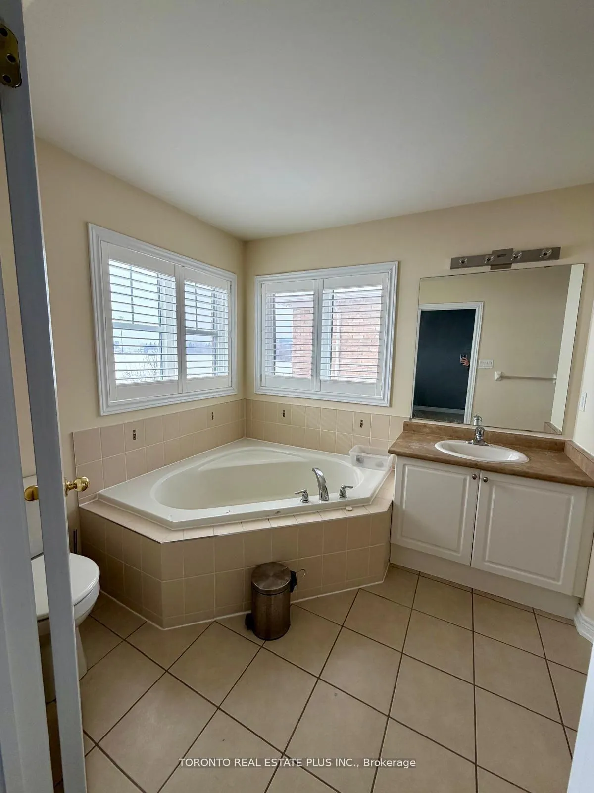 Photo 9 of 55 Staglin Court, Markham, Cathedraltown — HOMEH