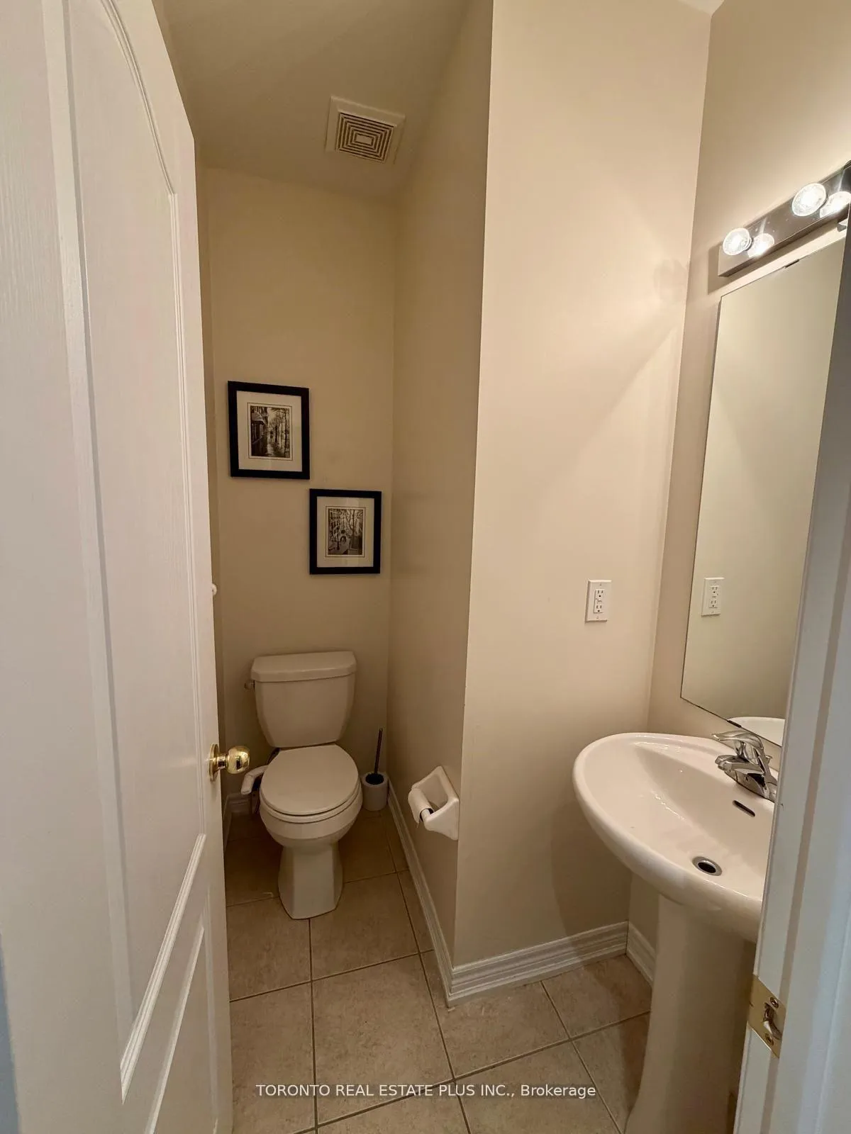 Photo 10 of 55 Staglin Court, Markham, Cathedraltown — HOMEH