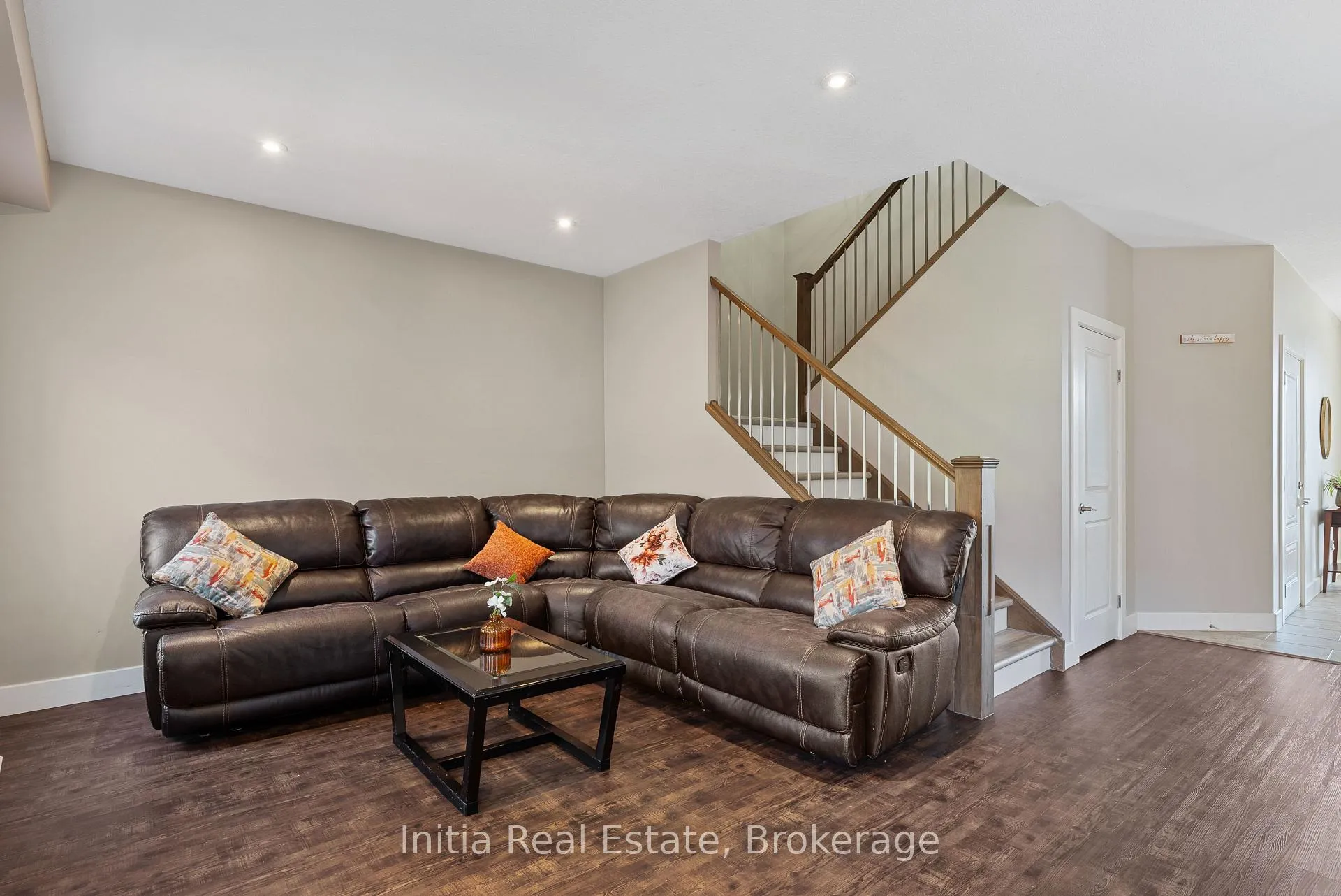 Photo 7 of 25 Queensway Drive, Strathroy-Caradoc, SE — HOMEH