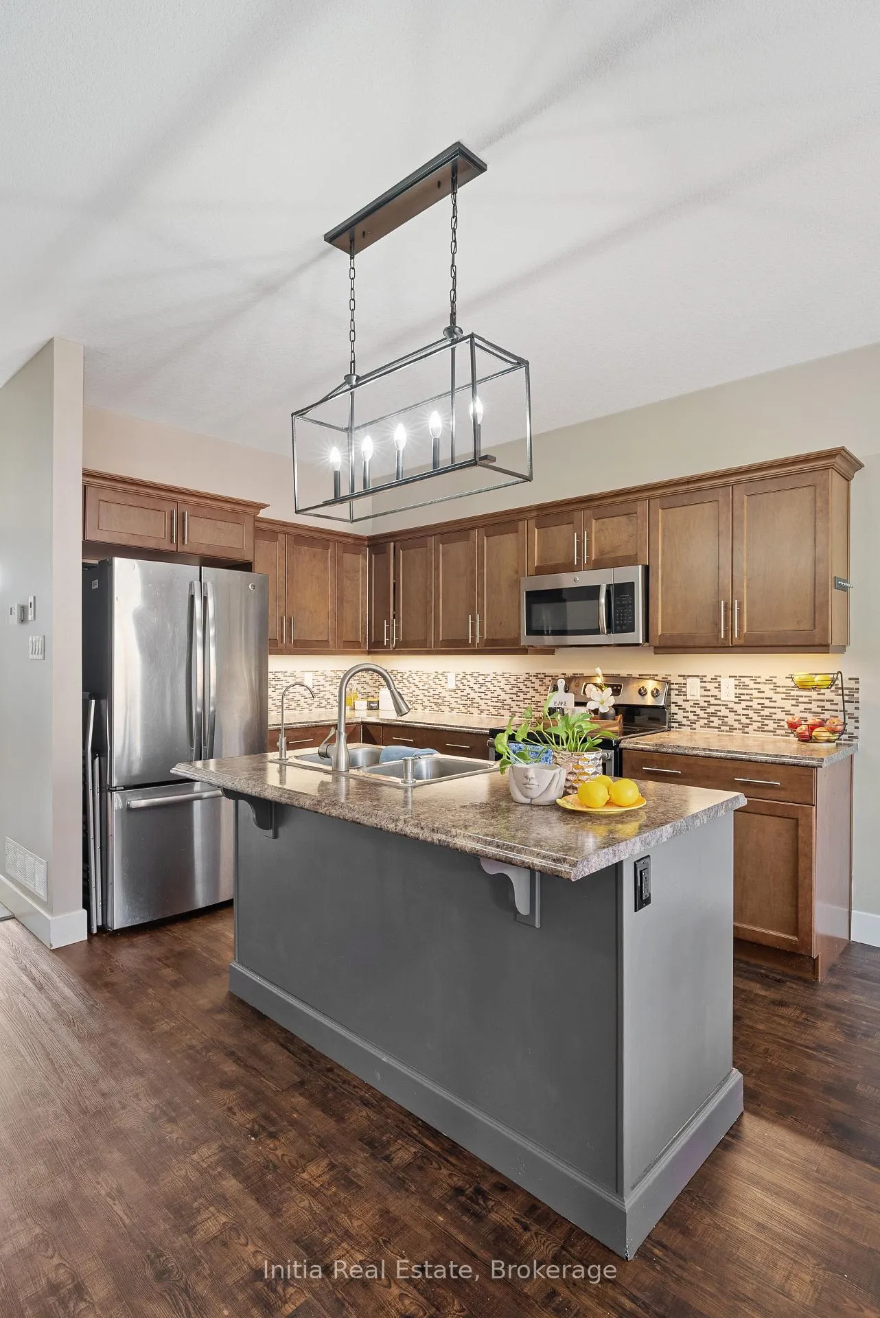 Photo 11 of 25 Queensway Drive, Strathroy-Caradoc, SE — HOMEH