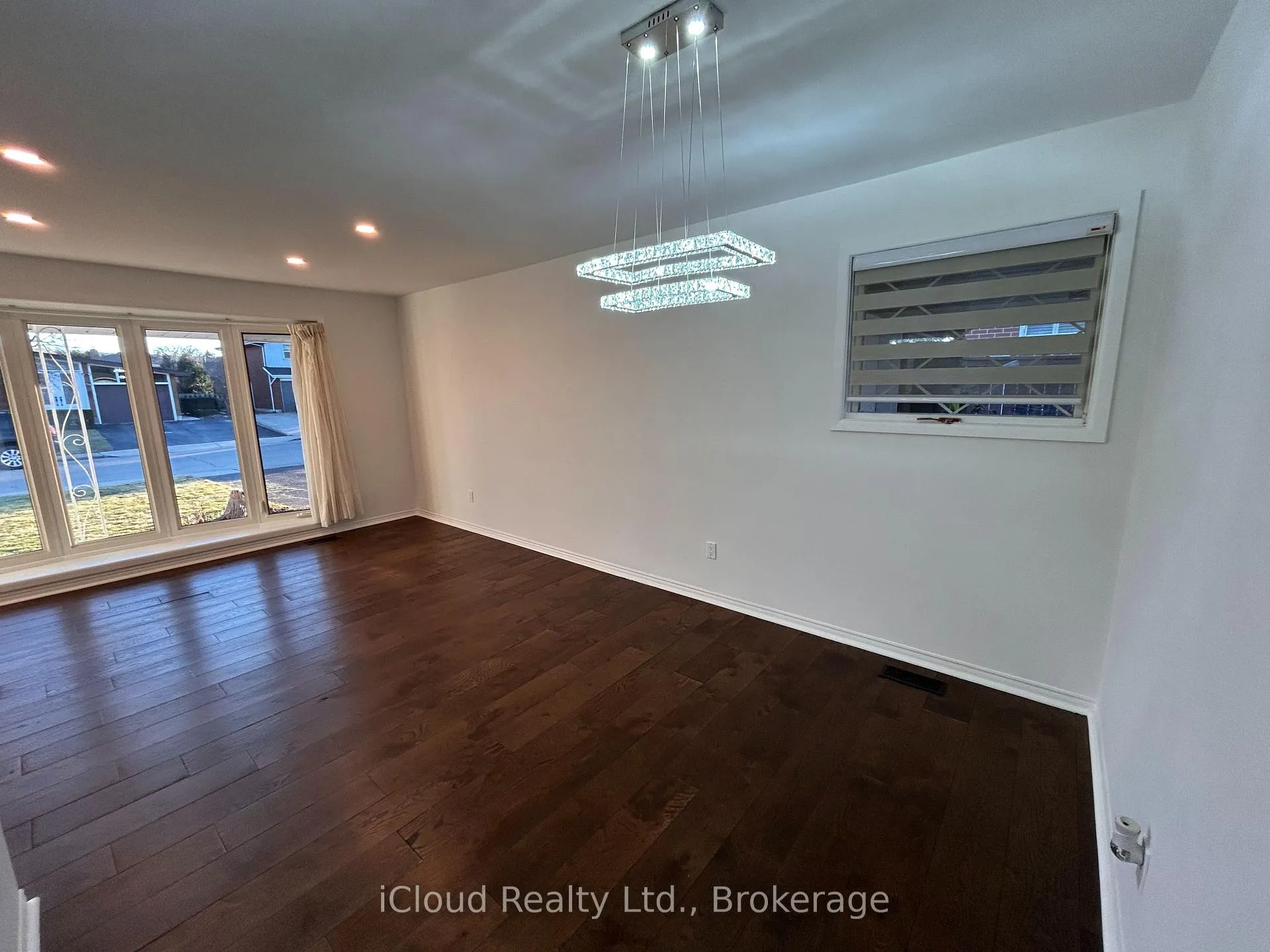 Photo 5 of 140 Cromwell Crescent, Hamilton, Greenford — HOMEH