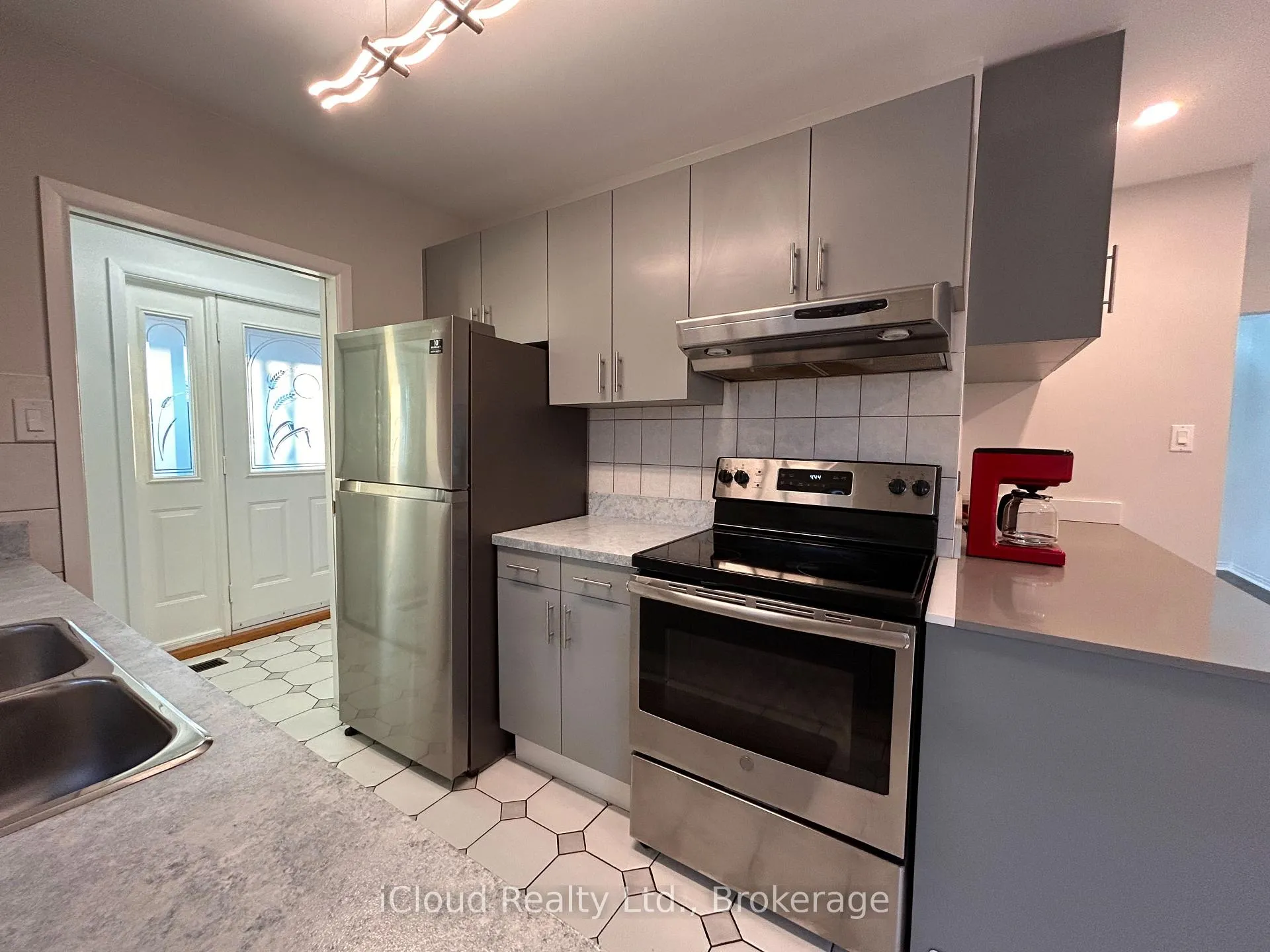 Photo 10 of 140 Cromwell Crescent, Hamilton, Greenford — HOMEH