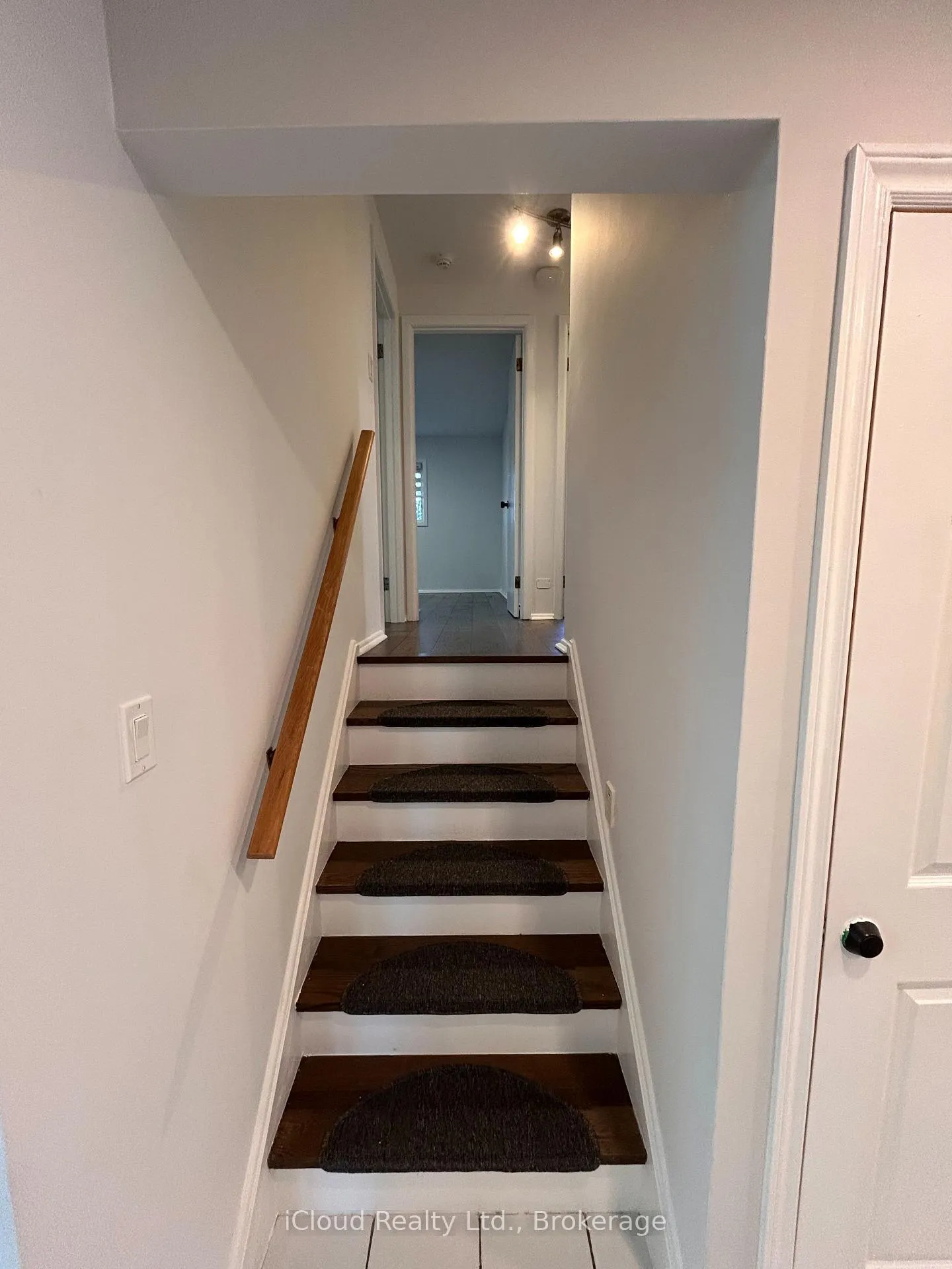 Photo 11 of 140 Cromwell Crescent, Hamilton, Greenford — HOMEH
