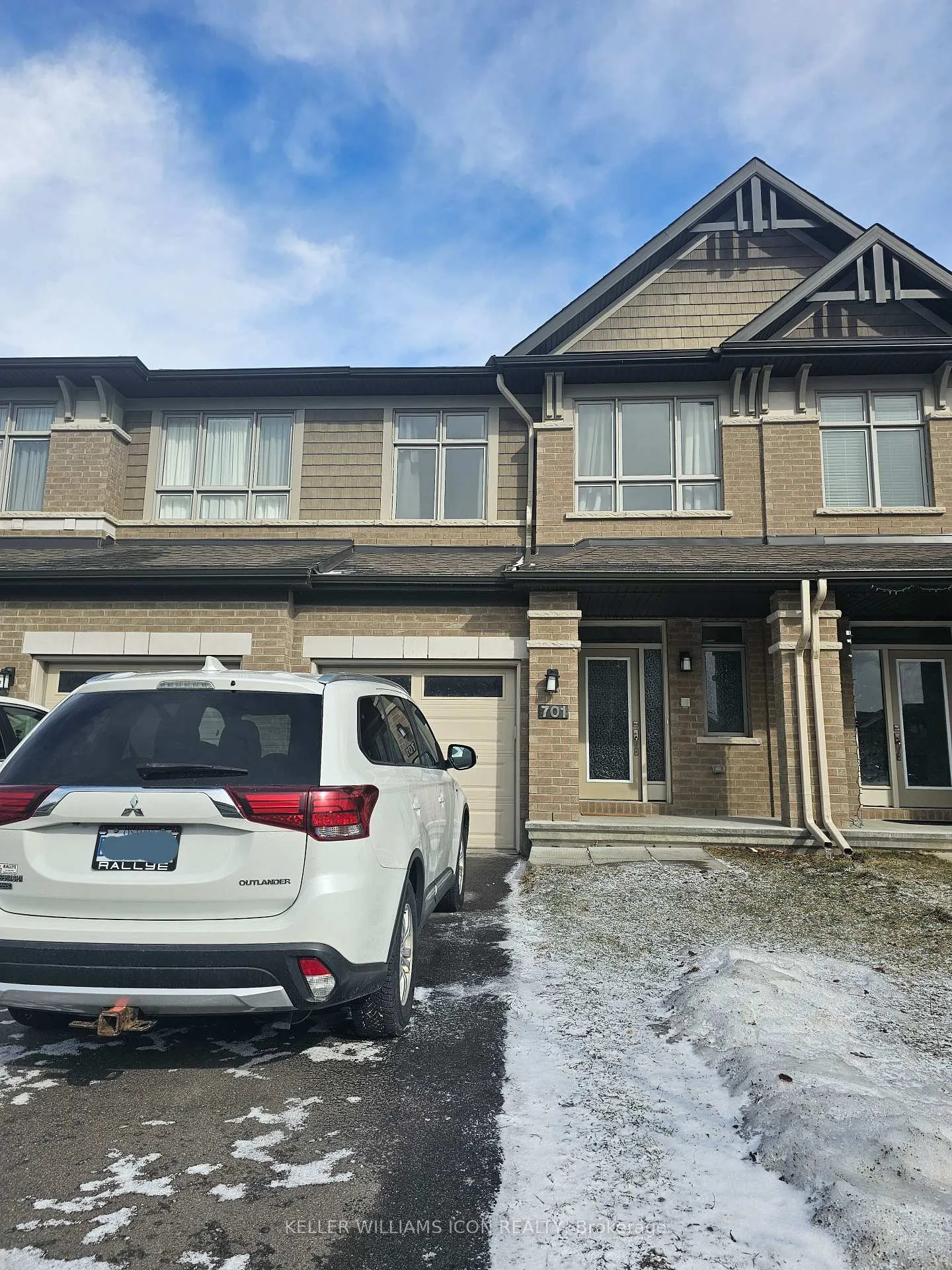 Front of 701 Capricorn Circle