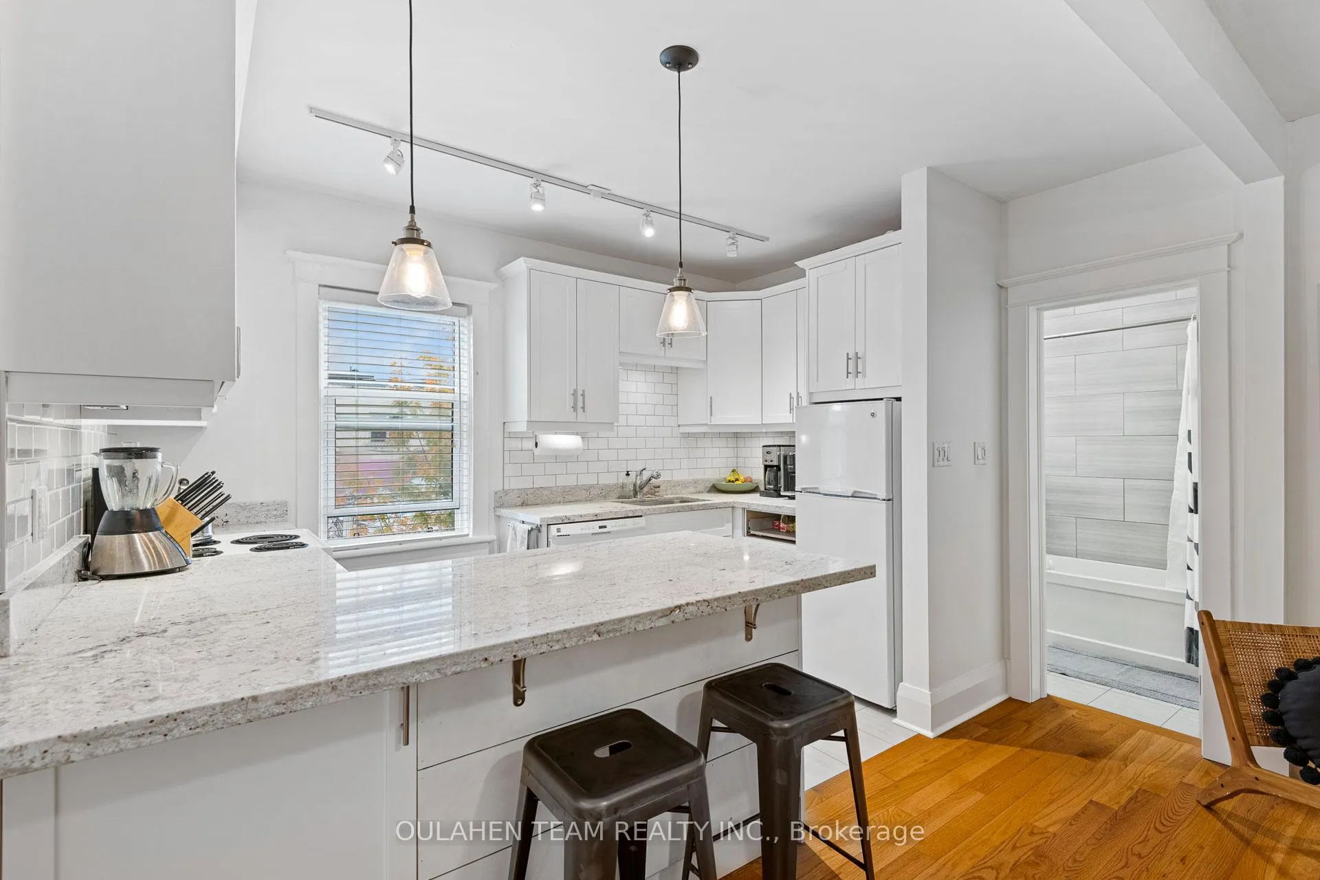 Photo 9 of Unit B, 817 Broadview Avenue, Toronto, Playter Estates-Danforth — HOMEH