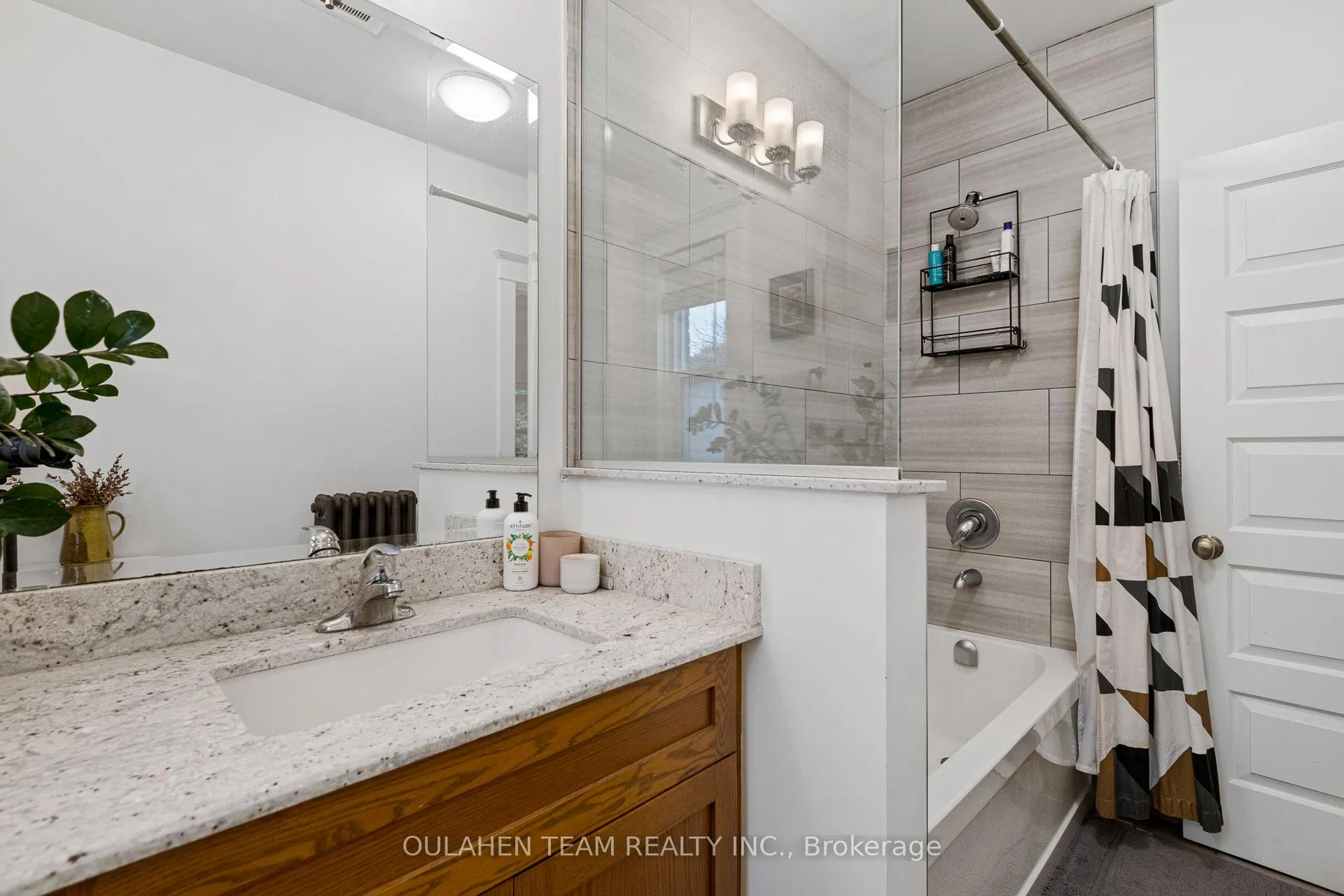 Photo 19 of Unit B, 817 Broadview Avenue, Toronto, Playter Estates-Danforth — HOMEH