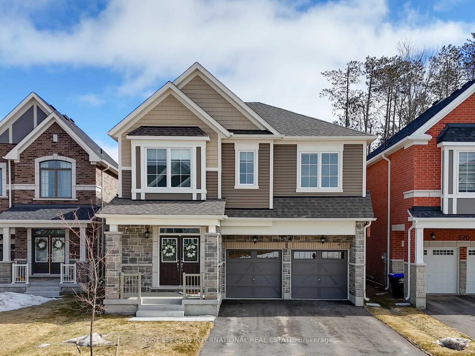 Photo 1 of 574 Mika Street, Innisfil, Rural Innisfil — HOMEH