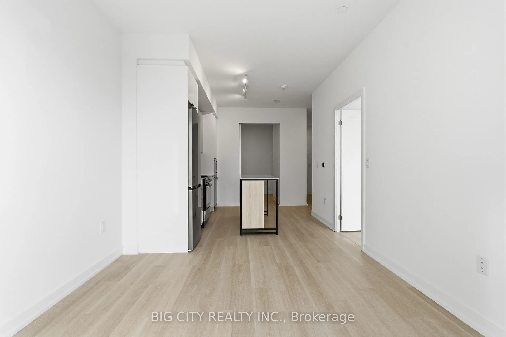 Photo 4 of Unit 1808, 9751 Markham Road, Markham, Greensborough — HOMEH