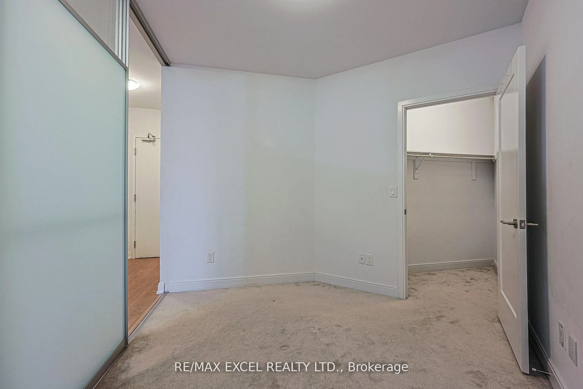 Photo 14 of Unit 733, 540 Bur Oak Avenue, Markham, Berczy — HOMEH