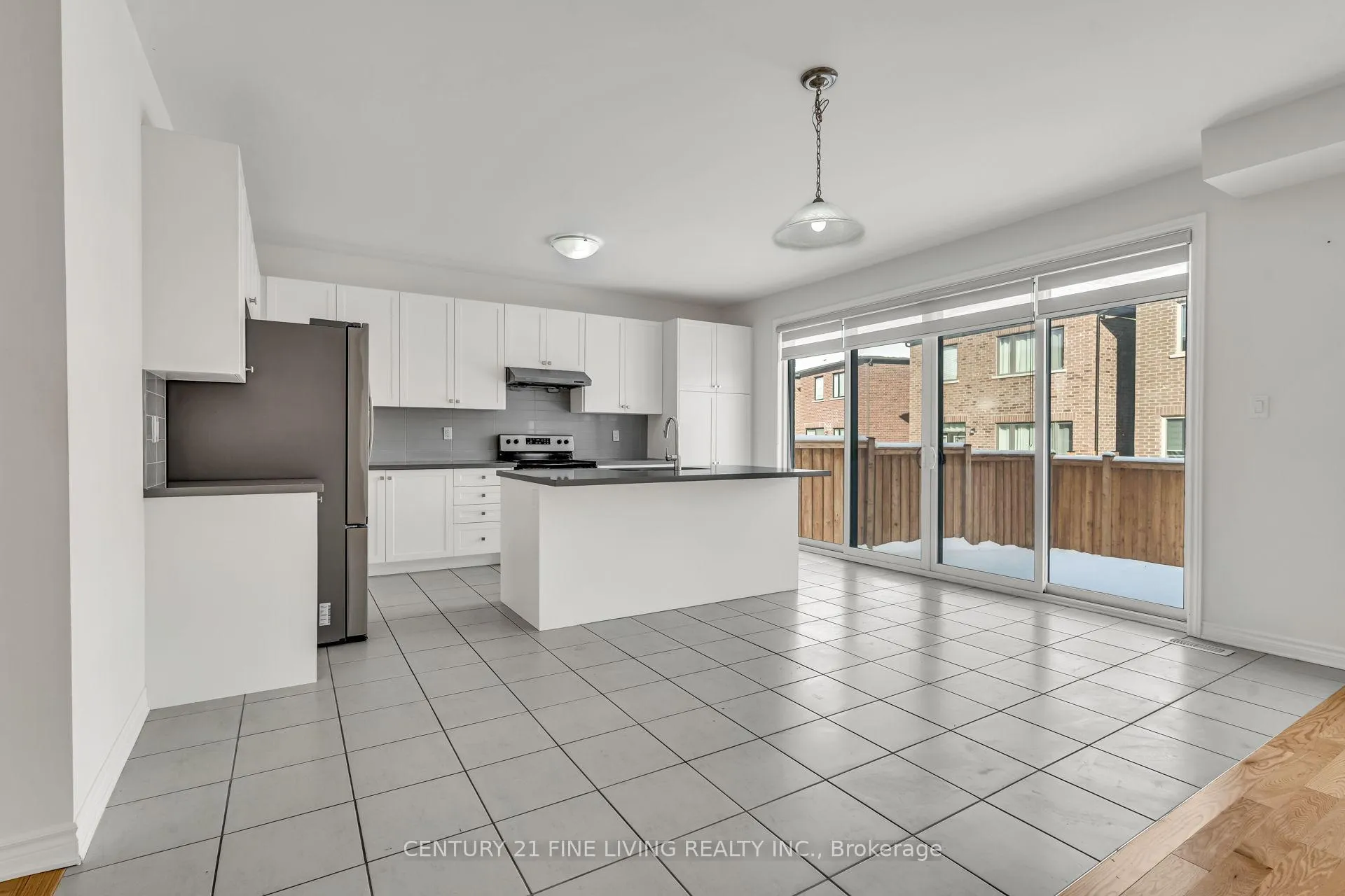 Photo 13 of 37 Petch Avenue, Caledon, Rural Caledon — HOMEH