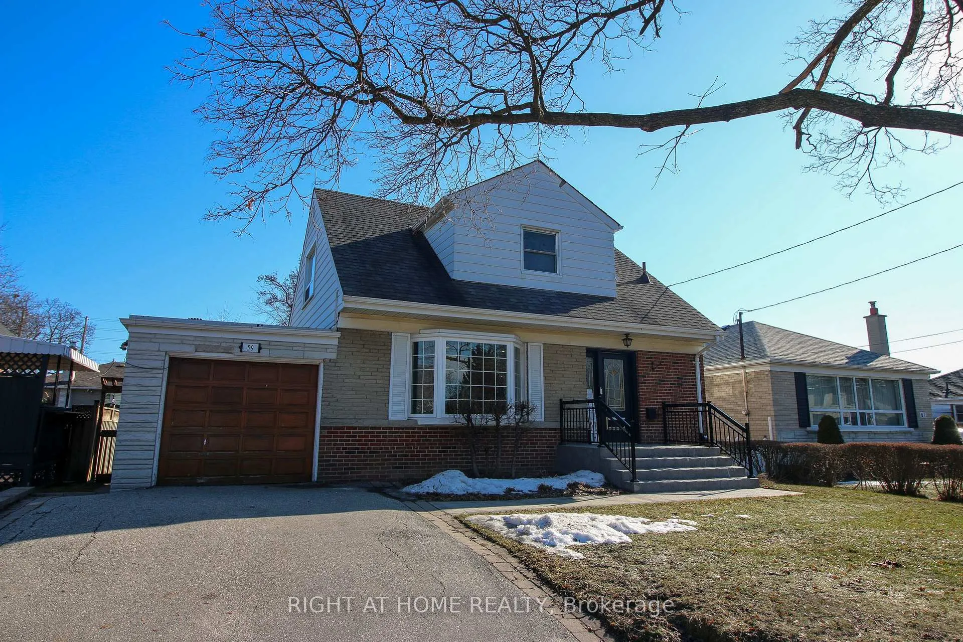 Photo 2 of 59 Braywin Drive, Etobicoke, Kingsview Village-The Westway — HOMEH