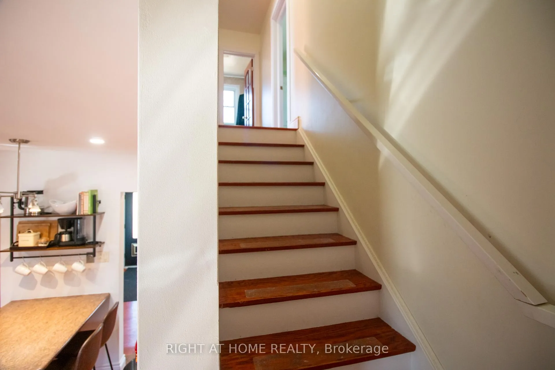 Photo 17 of 59 Braywin Drive, Etobicoke, Kingsview Village-The Westway — HOMEH