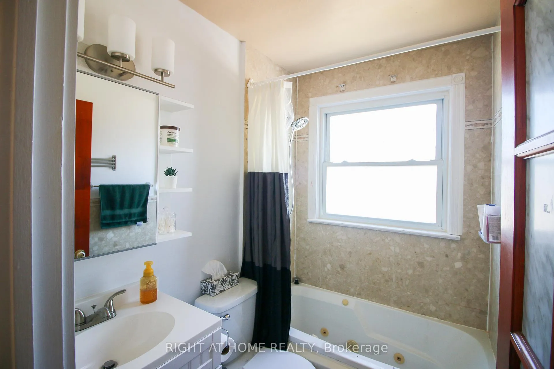 Photo 24 of 59 Braywin Drive, Etobicoke, Kingsview Village-The Westway — HOMEH