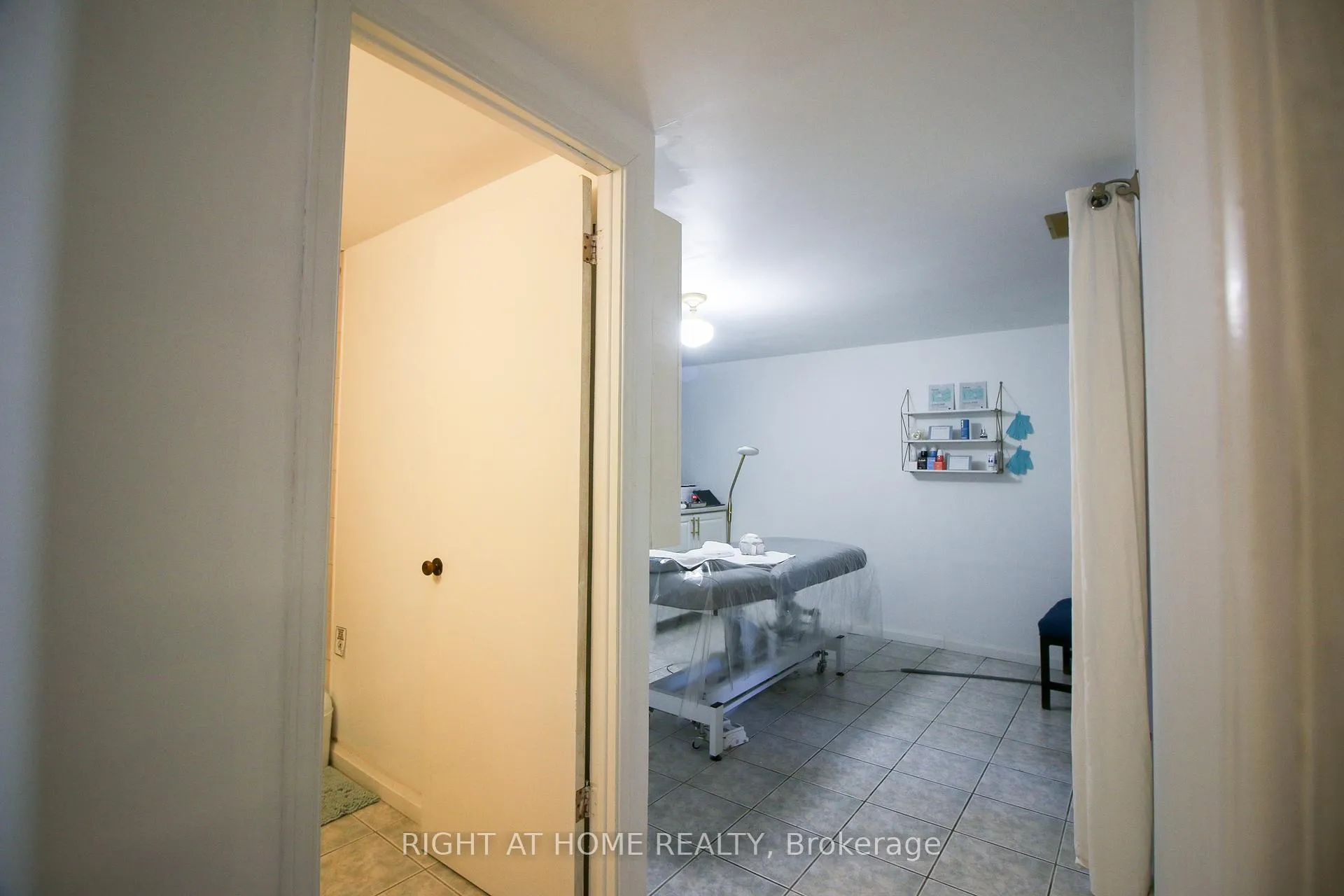 Photo 30 of 59 Braywin Drive, Etobicoke, Kingsview Village-The Westway — HOMEH