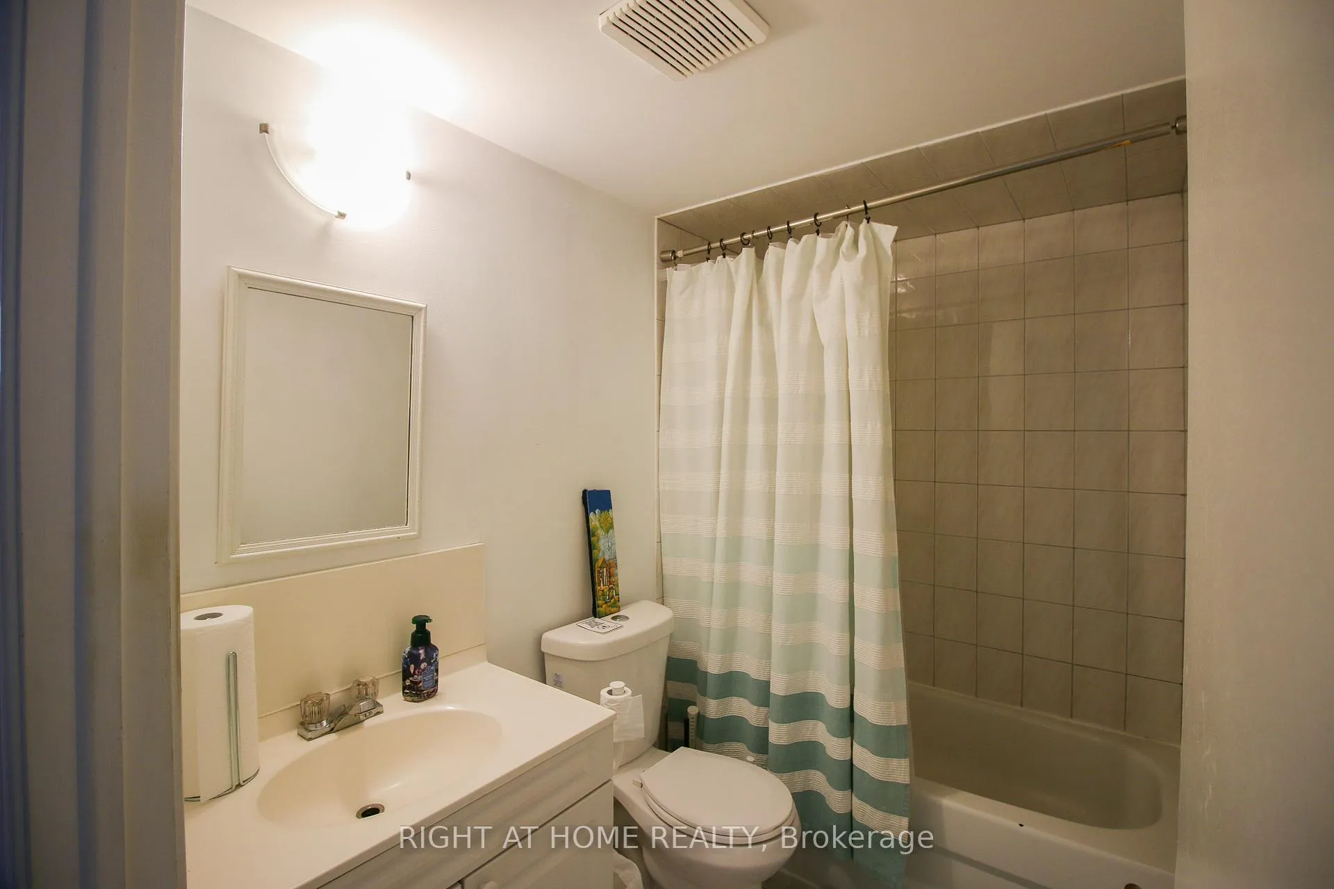 Photo 33 of 59 Braywin Drive, Etobicoke, Kingsview Village-The Westway — HOMEH