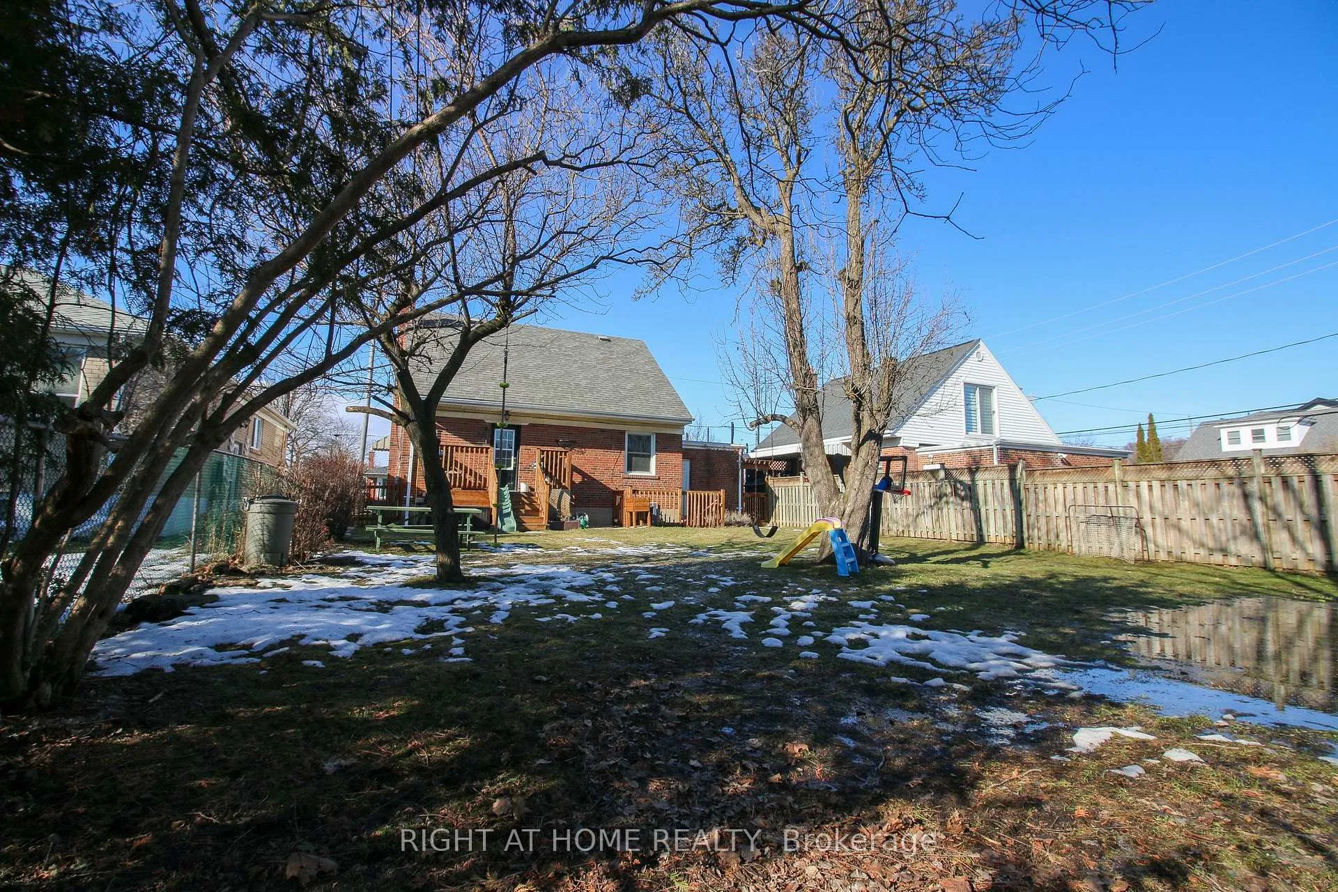 Photo 38 of 59 Braywin Drive, Etobicoke, Kingsview Village-The Westway — HOMEH