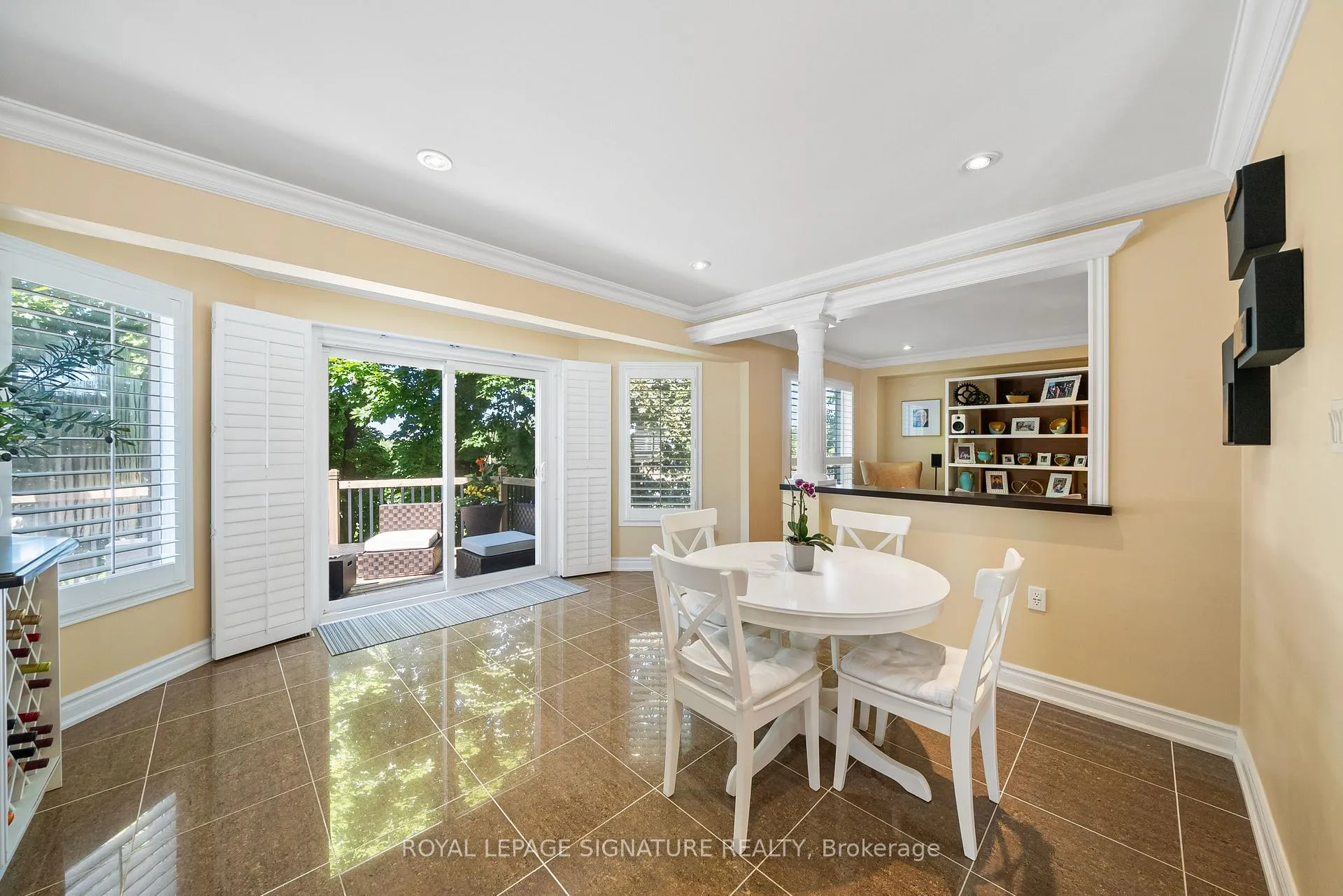 Photo 9 of 16 Queensgate Court, Markham, Unionville — HOMEH