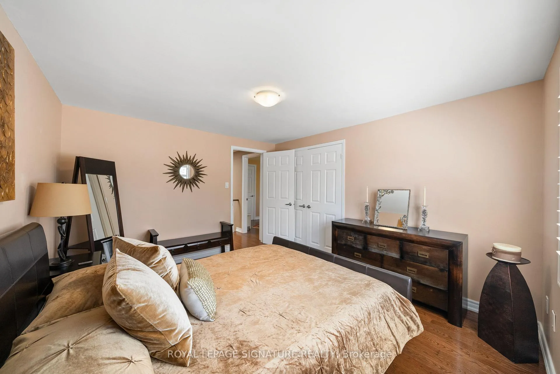 Photo 23 of 16 Queensgate Court, Markham, Unionville — HOMEH