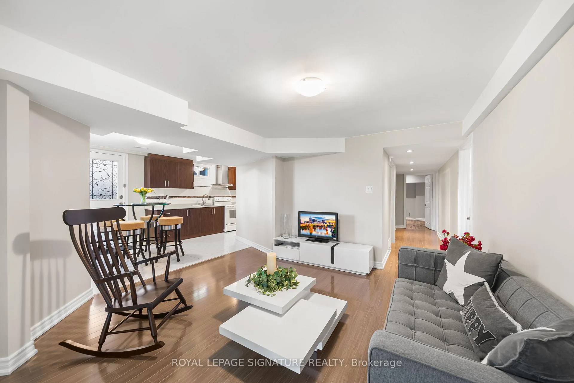 Photo 28 of 16 Queensgate Court, Markham, Unionville — HOMEH