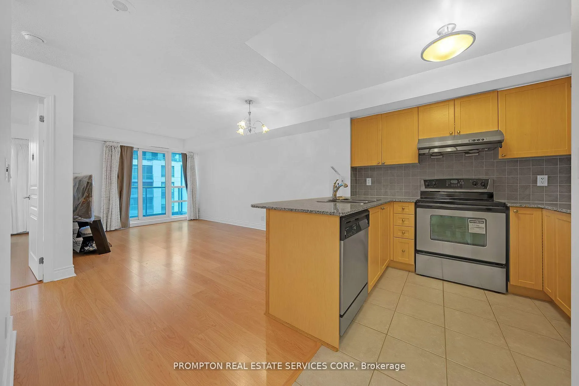 Photo 4 of Unit 811, 75 South Town Centre Boulevard, Markham, Unionville — HOMEH