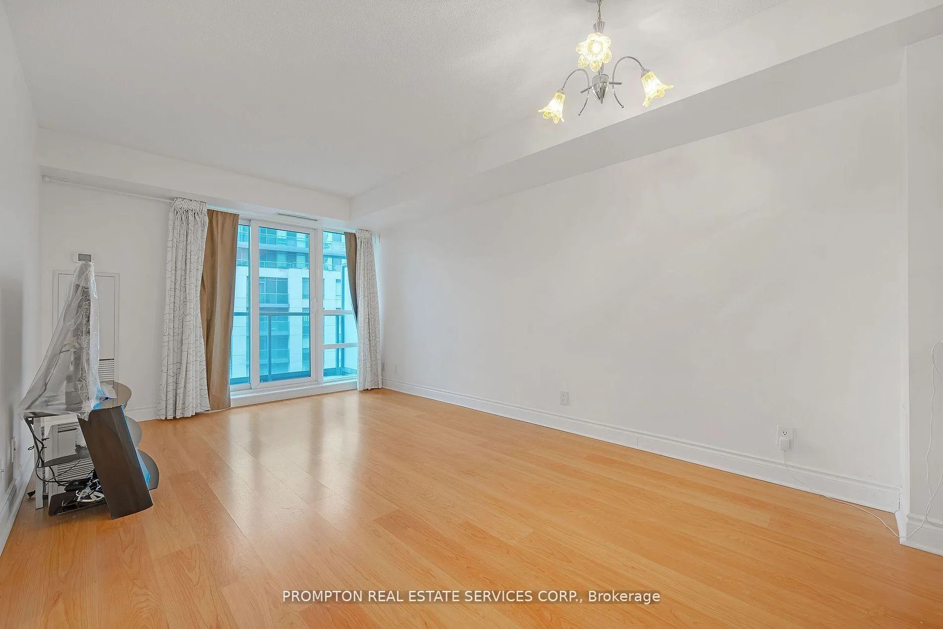 Photo 7 of Unit 811, 75 South Town Centre Boulevard, Markham, Unionville — HOMEH