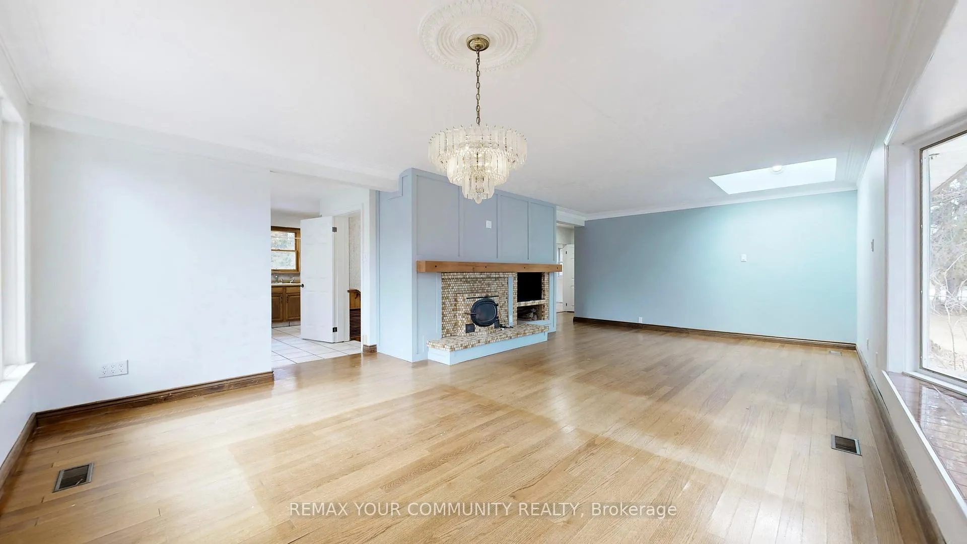 Photo 10 of 9540 Highway 27, Vaughan, West Woodbridge Industrial Area — HOMEH
