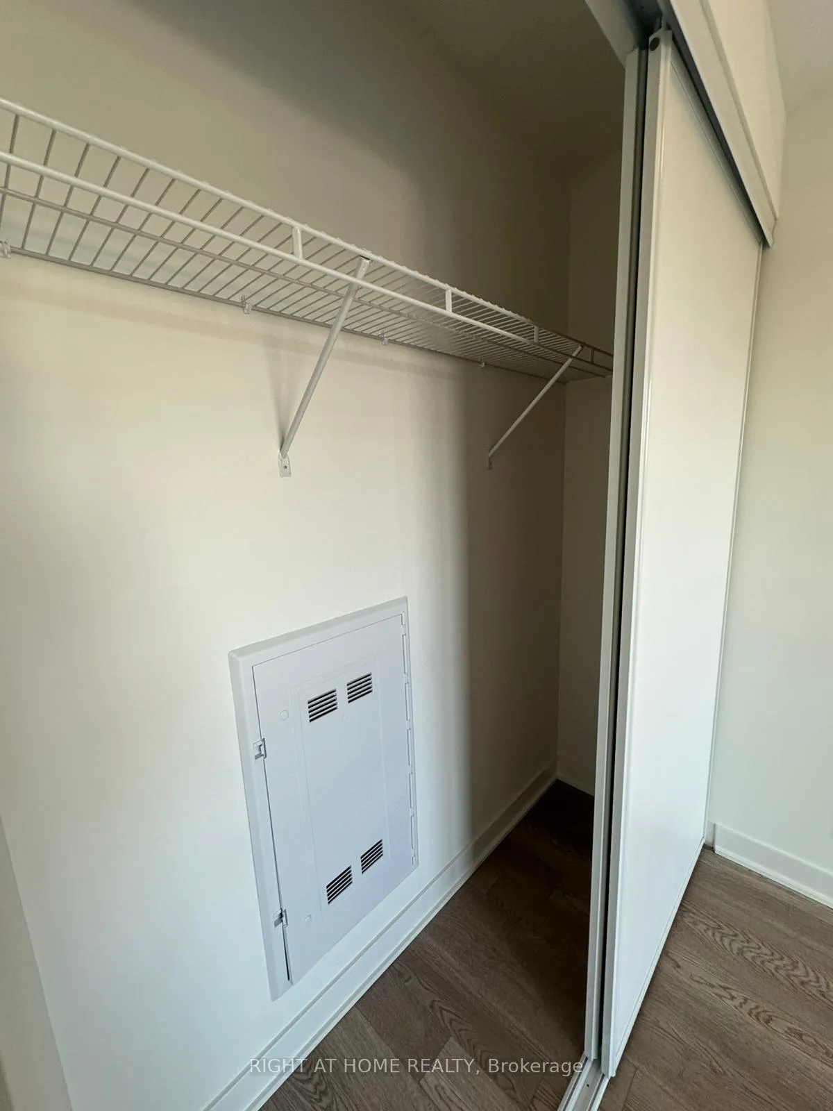 Photo 14 of Unit 525, 51 Clarington Boulevard, Clarington, Bowmanville — HOMEH
