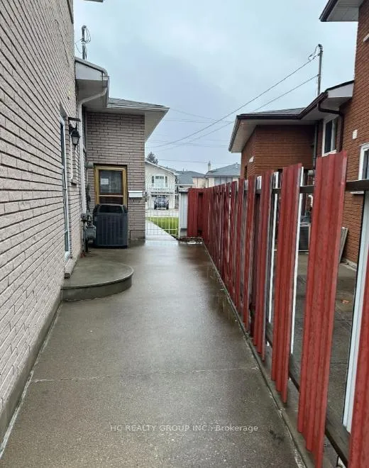 Photo 13 of Unit Lower, 322 Carson Drive, Hamilton, Lisgar — HOMEH