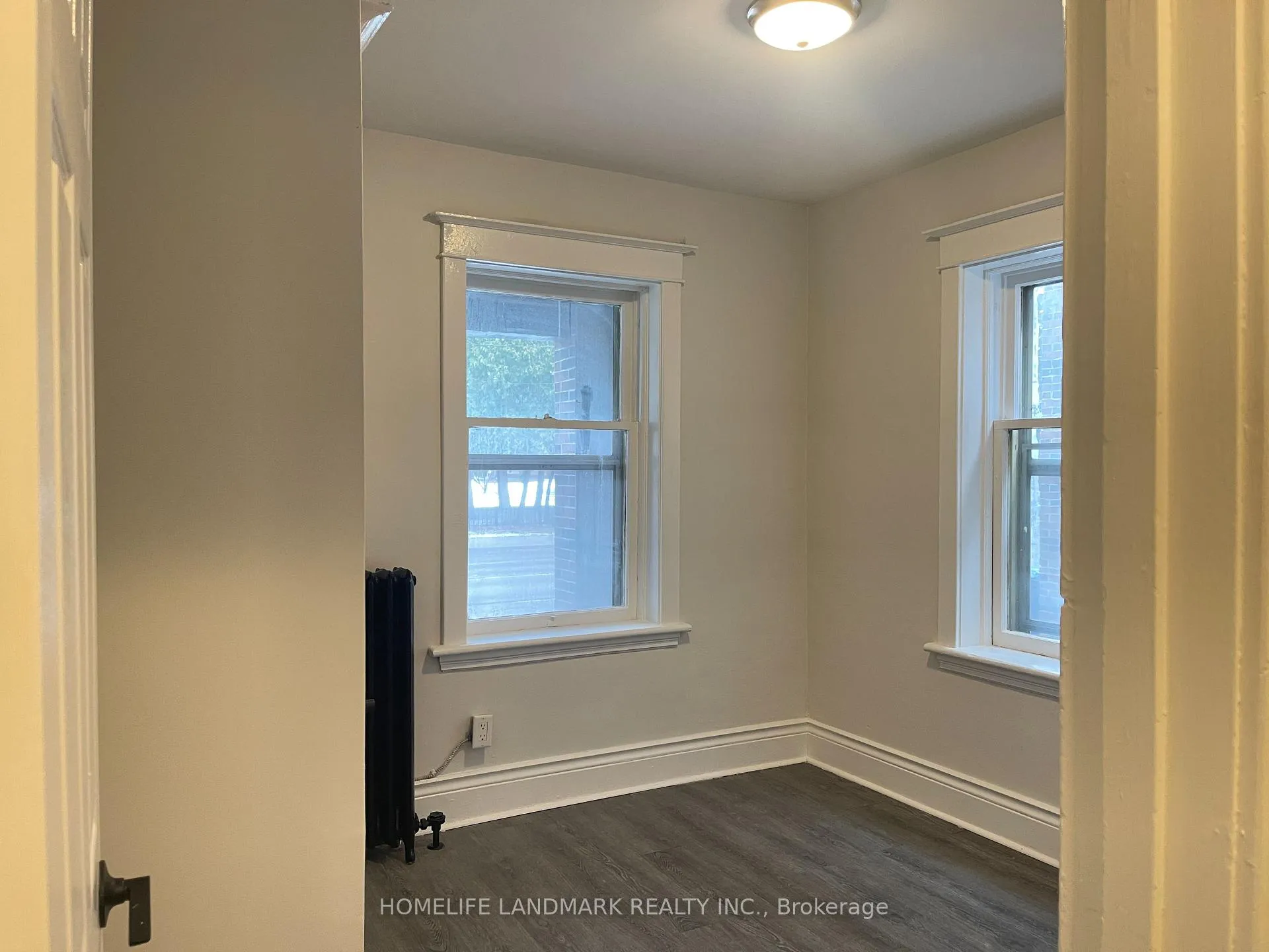 Photo 18 of Unit 1, 987 Main Street E, Hamilton, Crown Point — HOMEH