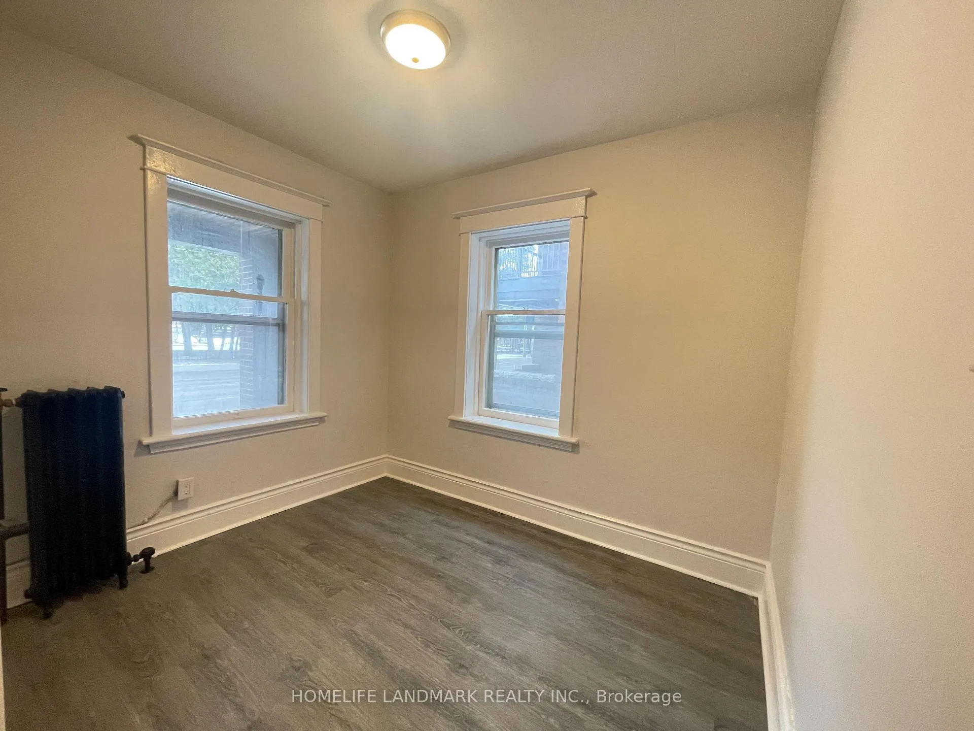 Photo 19 of Unit 1, 987 Main Street E, Hamilton, Crown Point — HOMEH