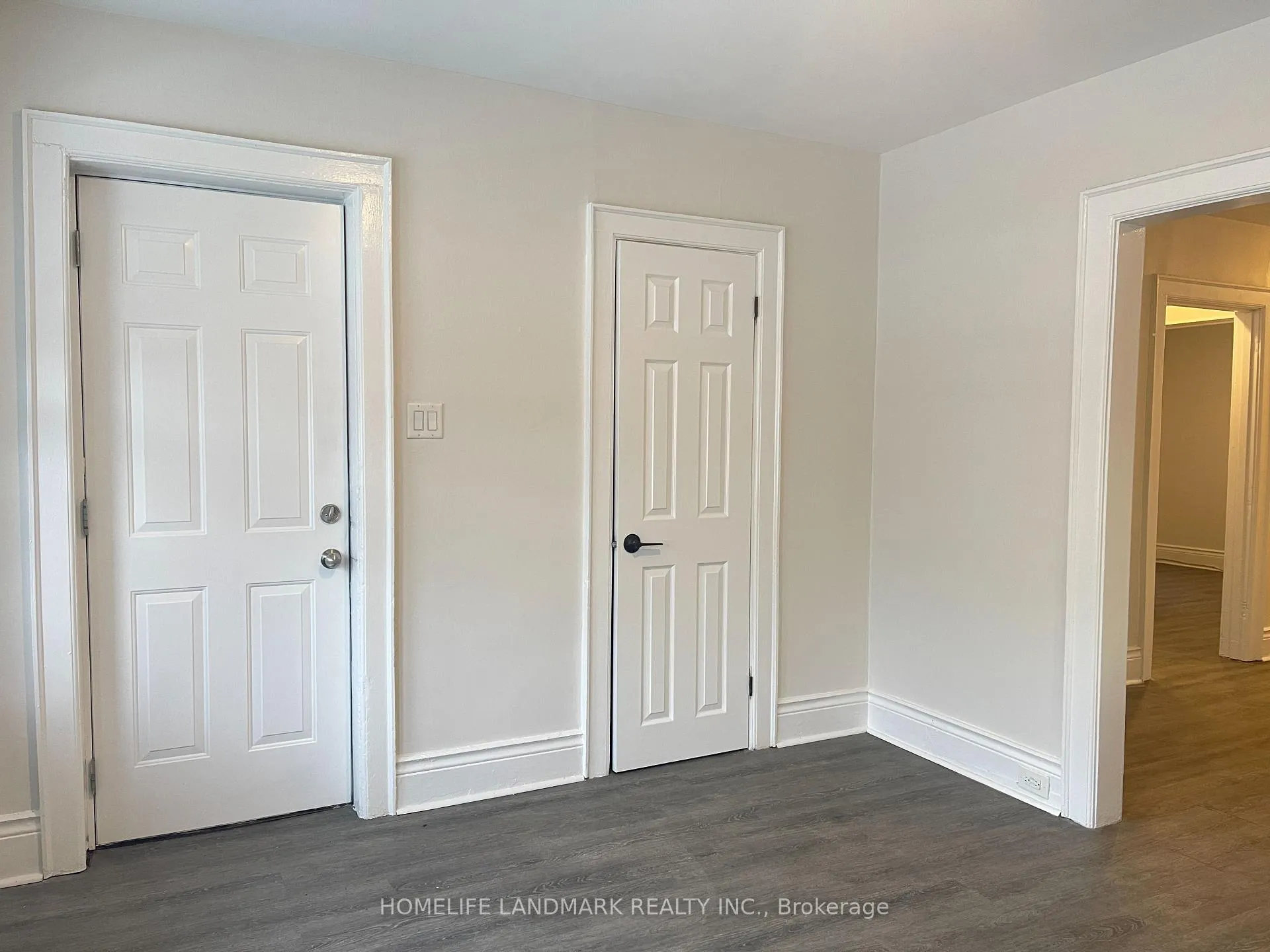 Photo 28 of Unit 1, 987 Main Street E, Hamilton, Crown Point — HOMEH