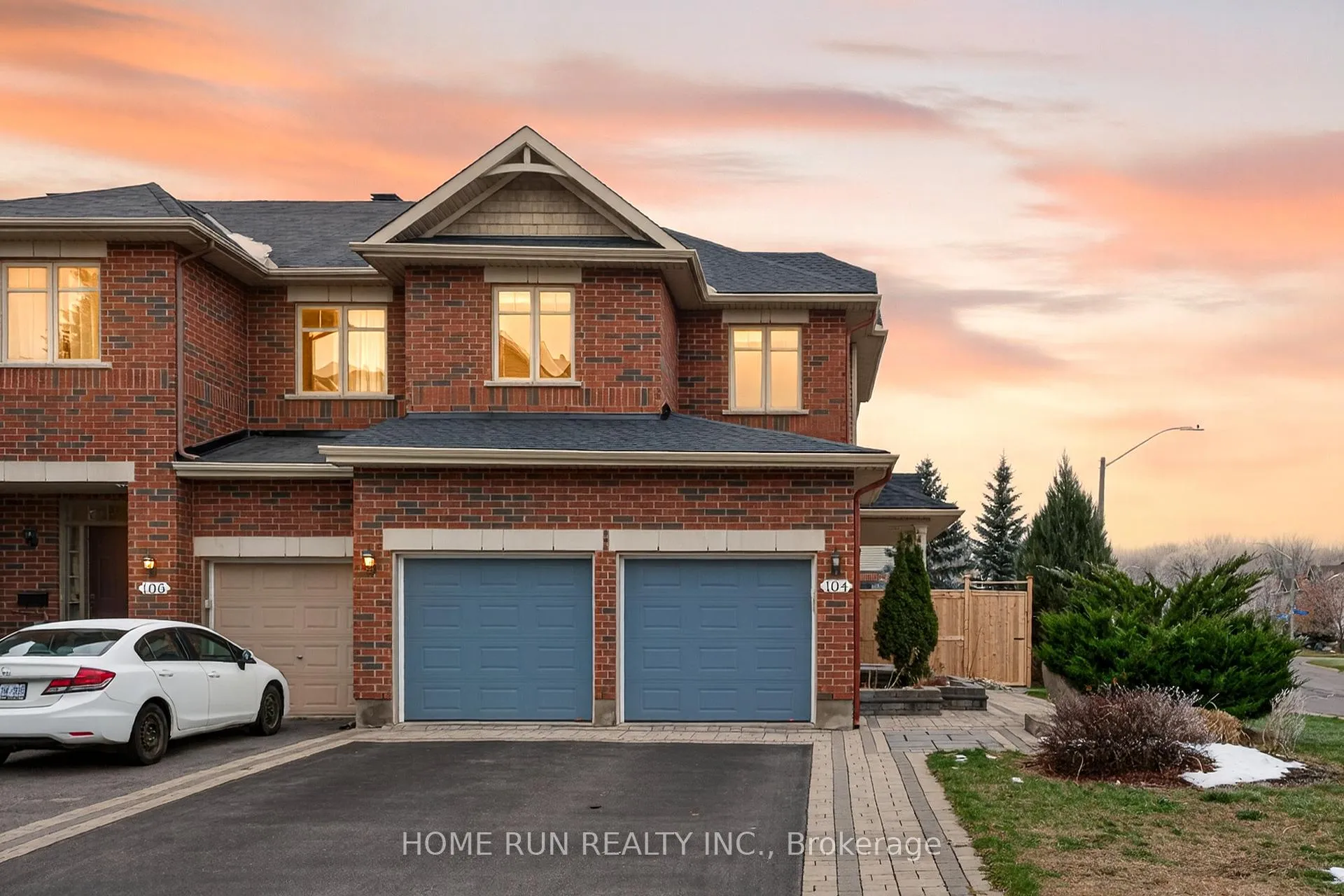 Photo 1 of 104 Eye Bright Crescent, Ottawa, Riverside South/Gloucester Glen — HOMEH